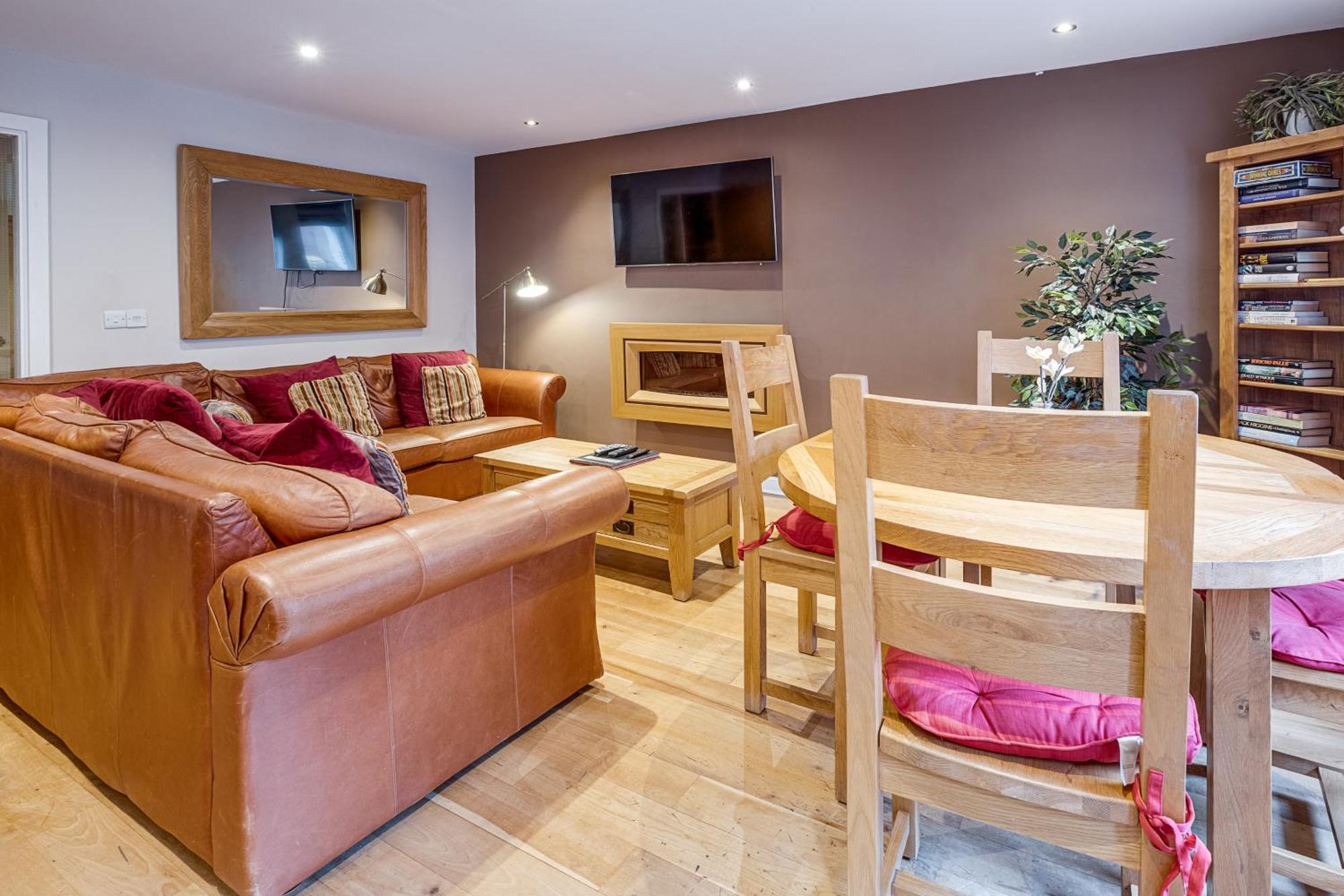 The Jewellery Apartment