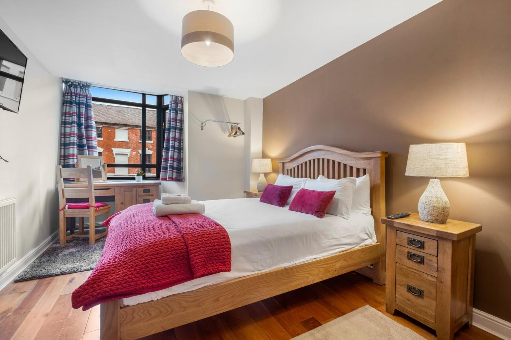 The Jewellery Apartment *