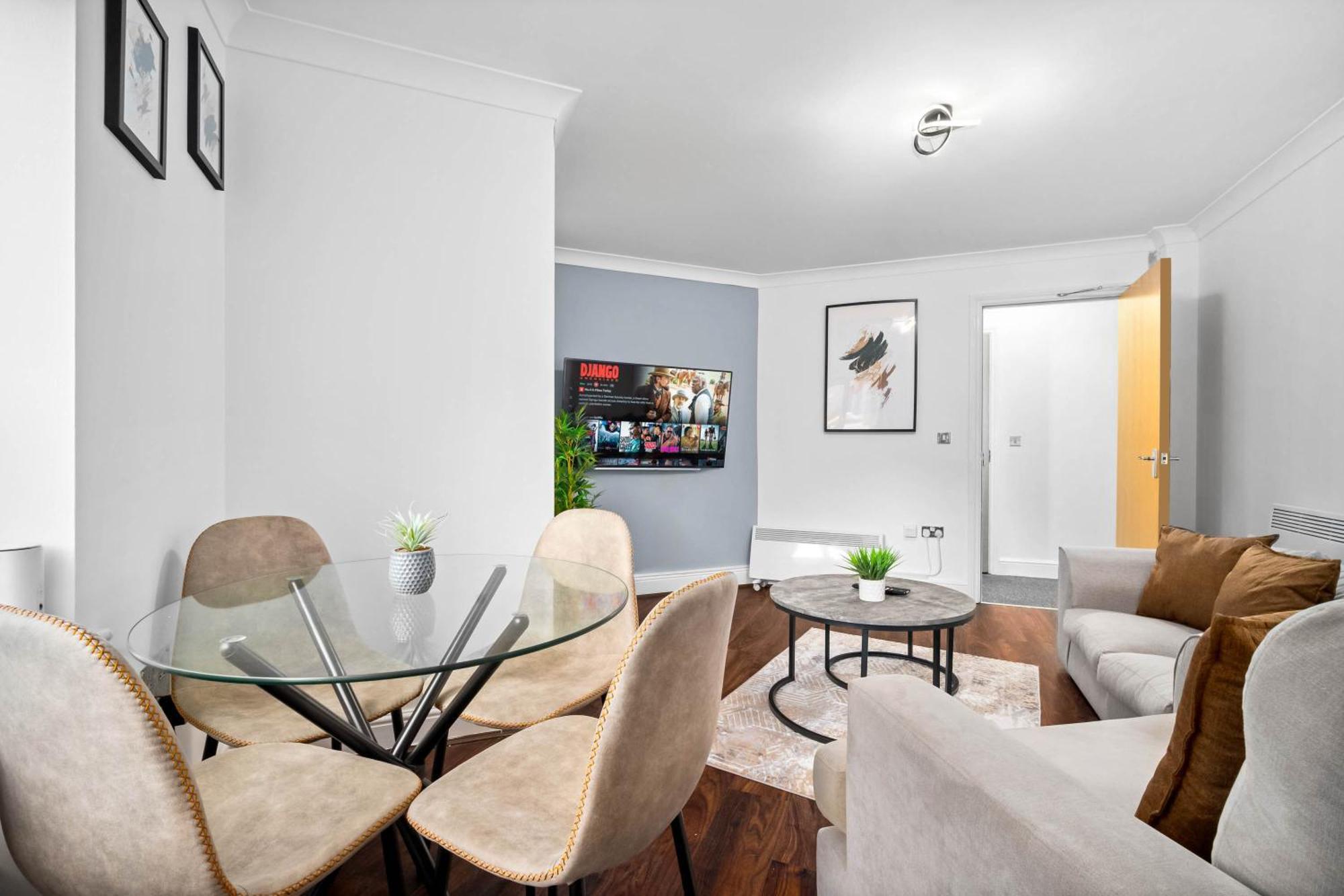 Luxury Two Bedroom - Jq - Fast Wifi 101tw Apartment *