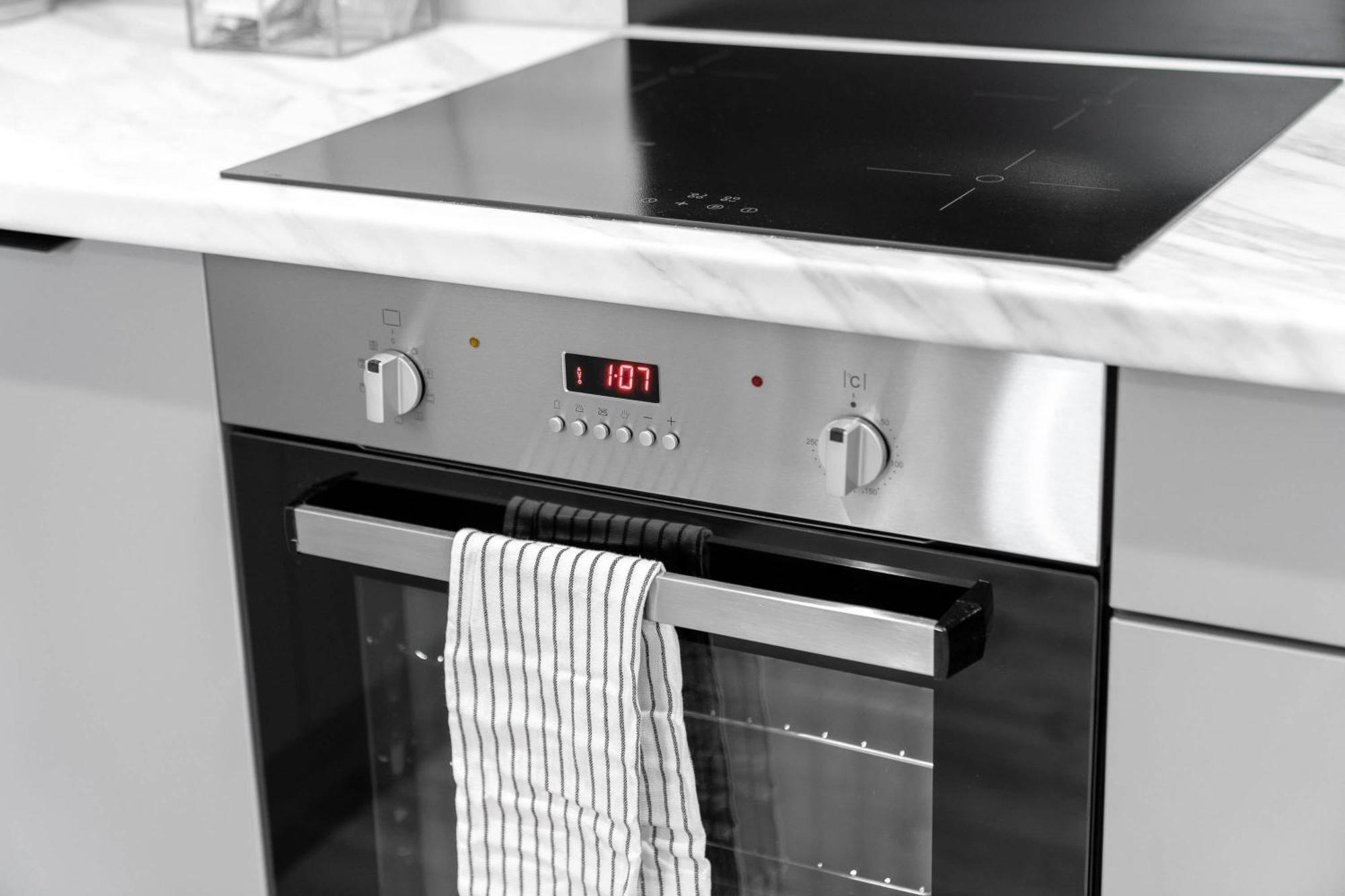 Two Bedroom - Balcony - Secure Parking - Smart Tv - Wifi - Netflix - 3mc Birmingham