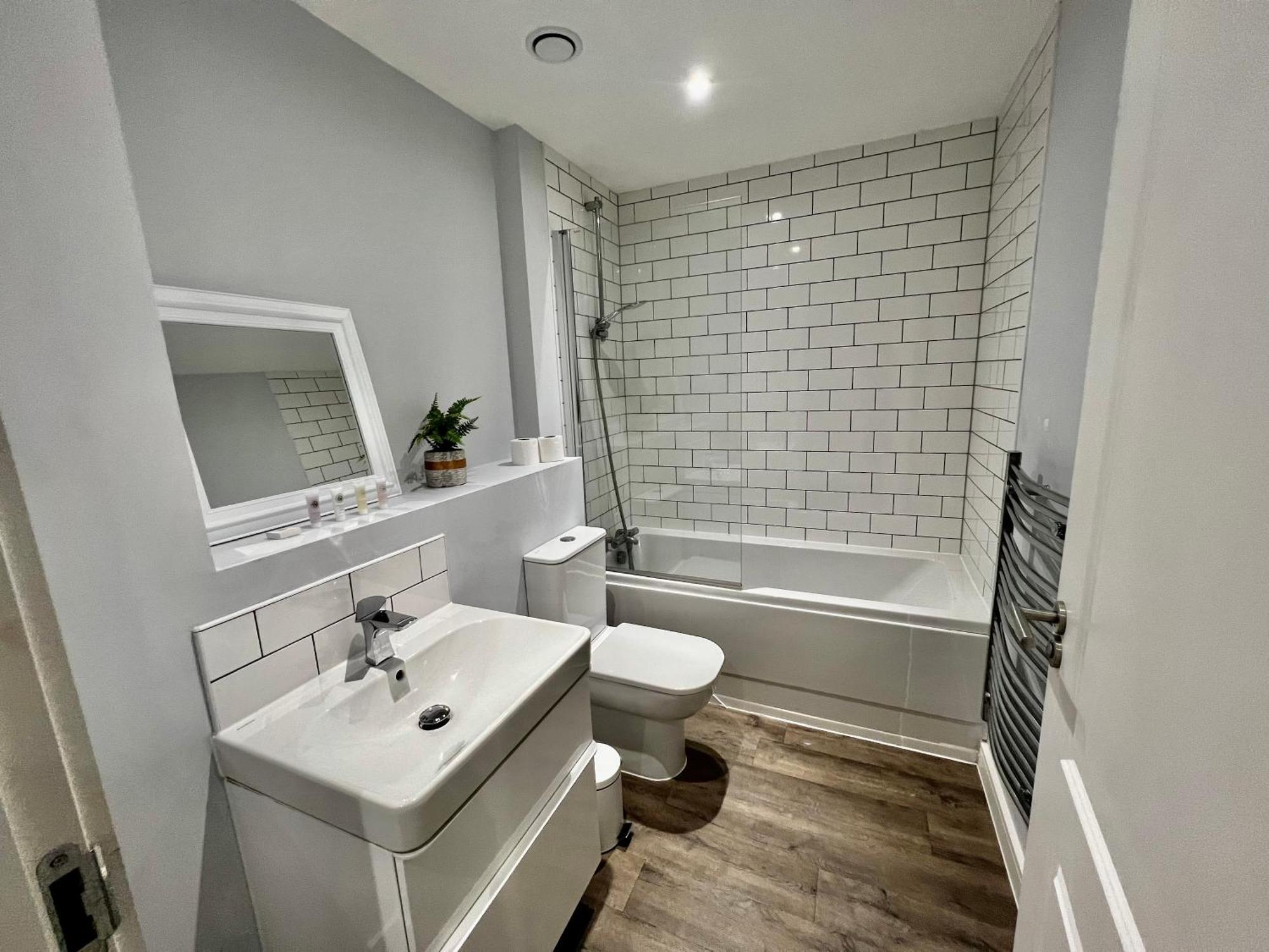 Last-minute Secure L Reserve Now L Sleeps Up To 3 L 262 Bradford Street , L Cozy Centre L Jvt Short Lets Apartment Birmingham