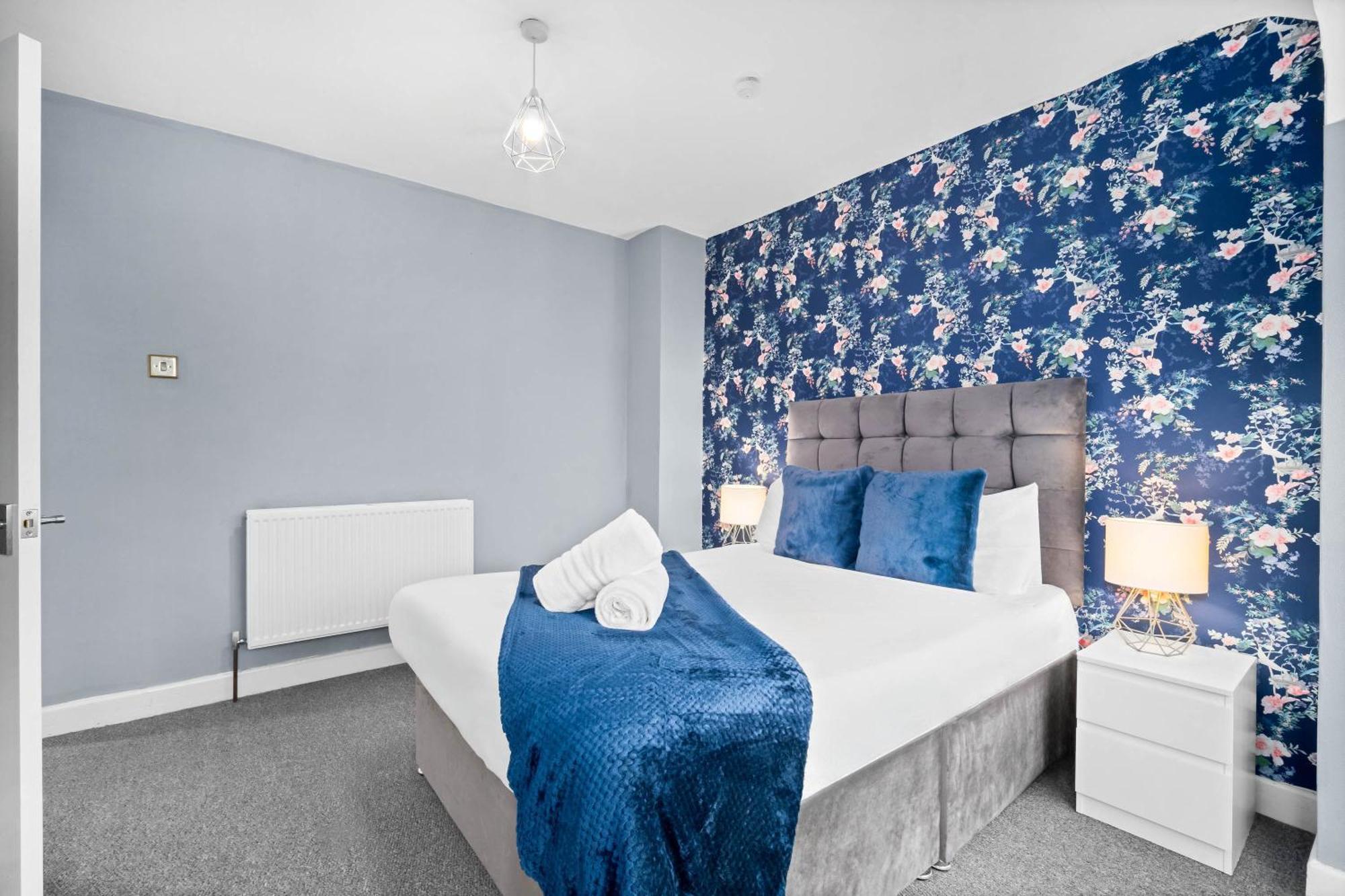 Holiday home Stylish 3 Bedroom House - Parking - Garden - Great Barr - Netflix - Rated -121j Birmingham