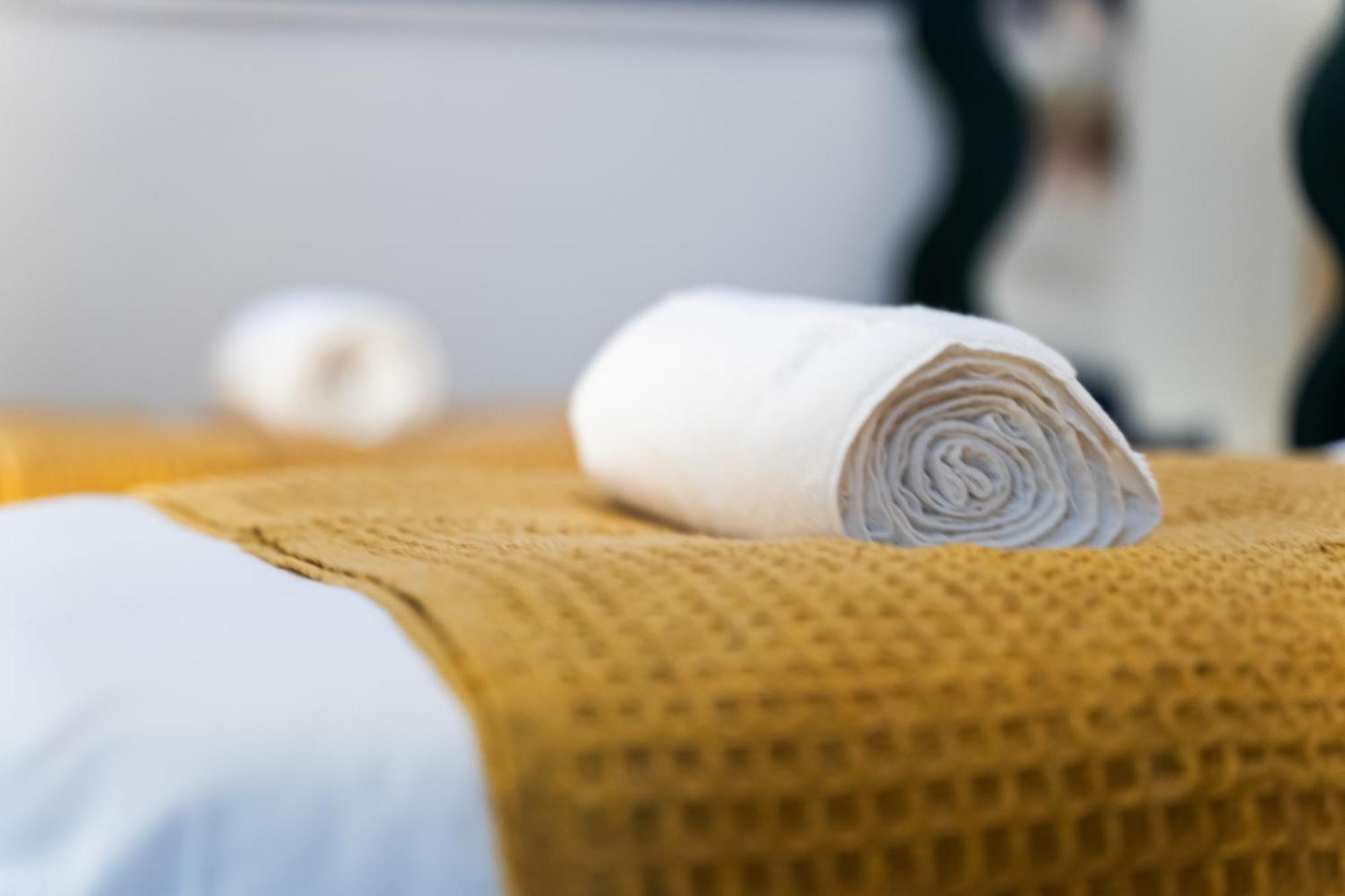 The Paragon Suite, Sleeps 3, Centre, By Broad Street, New Street Station, Bullring And Grand * Birmingham