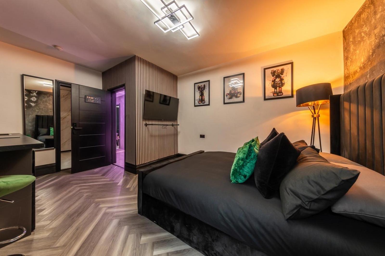 Mynites 5* Birmingham