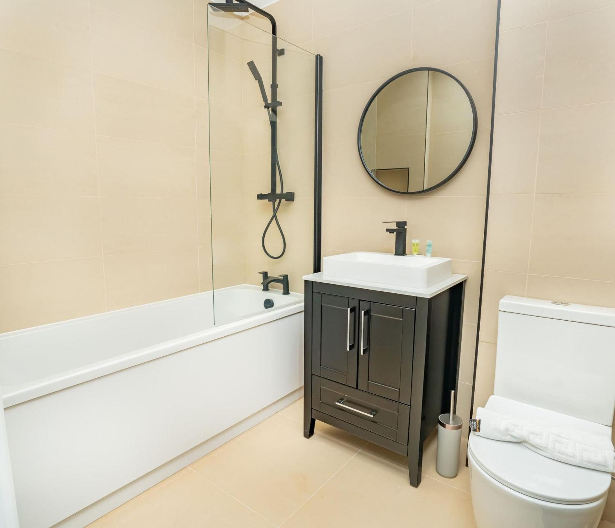 Modern And Spacious 2 Bed In