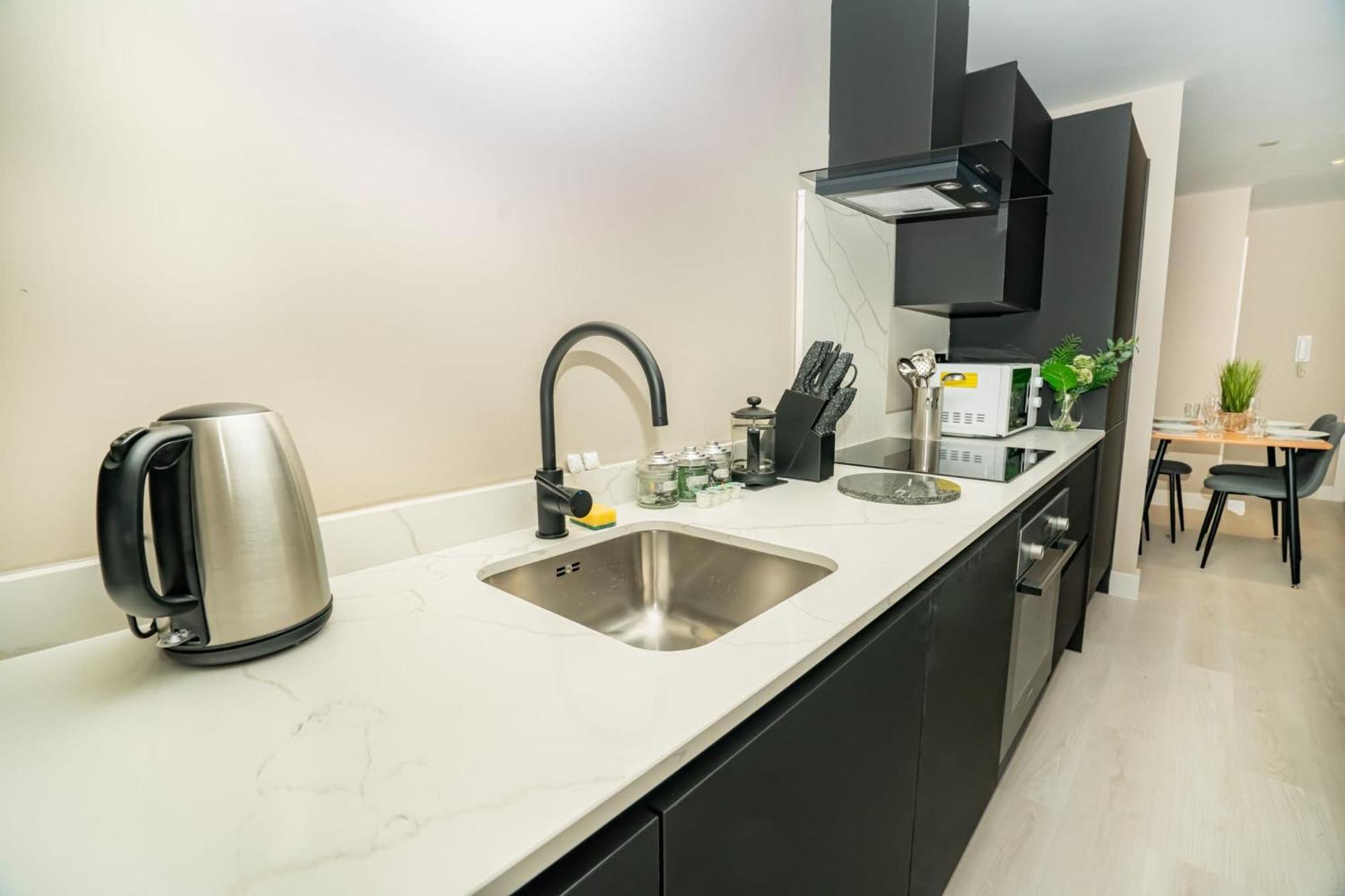 Apartment Modern And Spacious 2 Bed In Birmingham