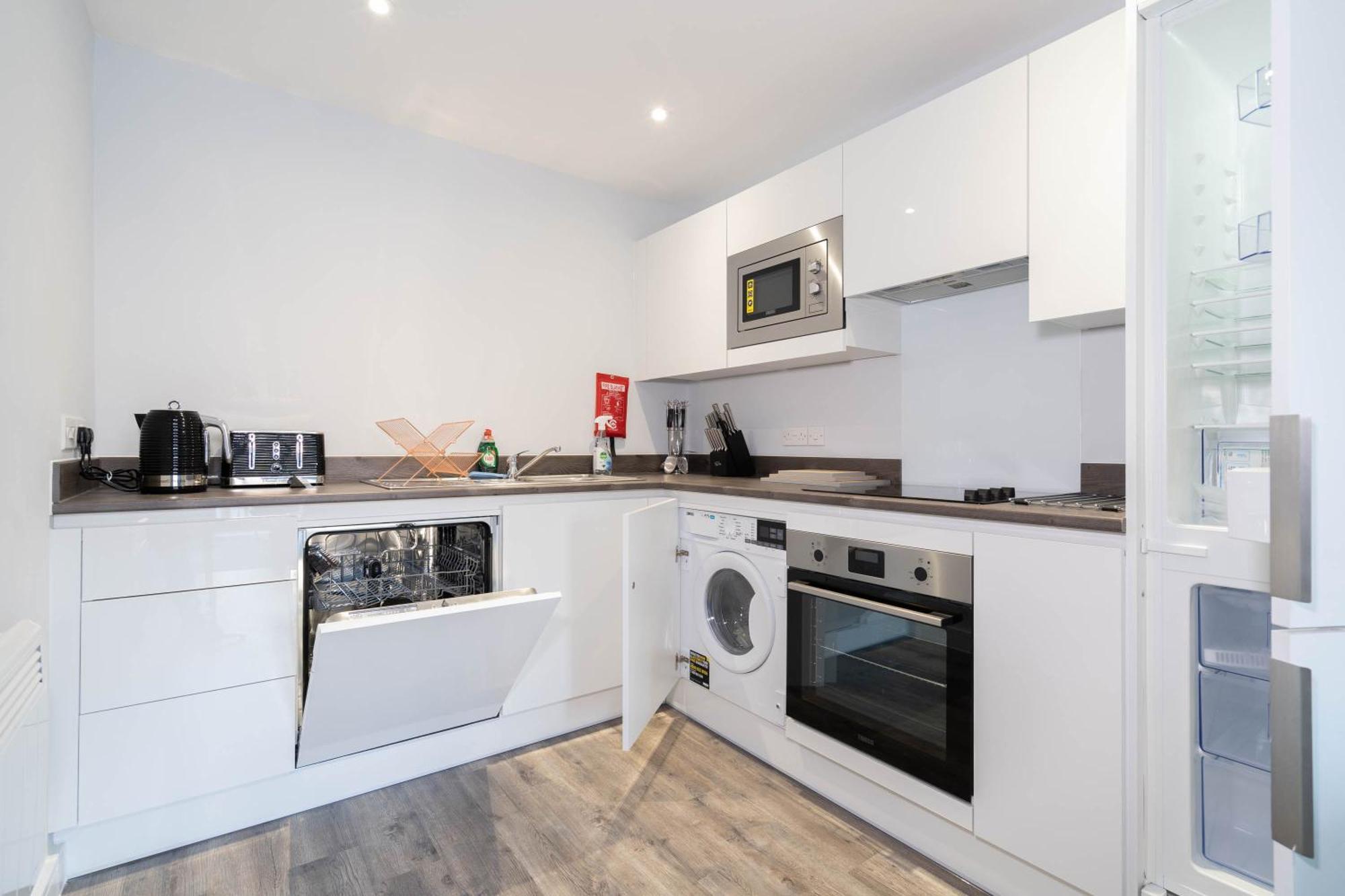 Cosy 2 Bedroom In Centre With Free Parking - Digbeth - Free Netflix - Long Allowed