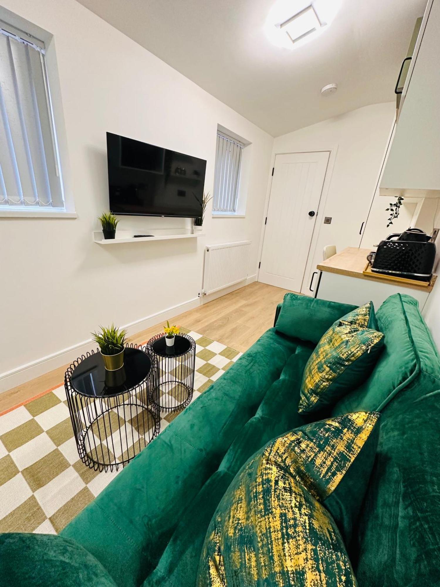 R5 - Luxurious Private With Kitchenette Near Qe Hospital Harborne * Birmingham