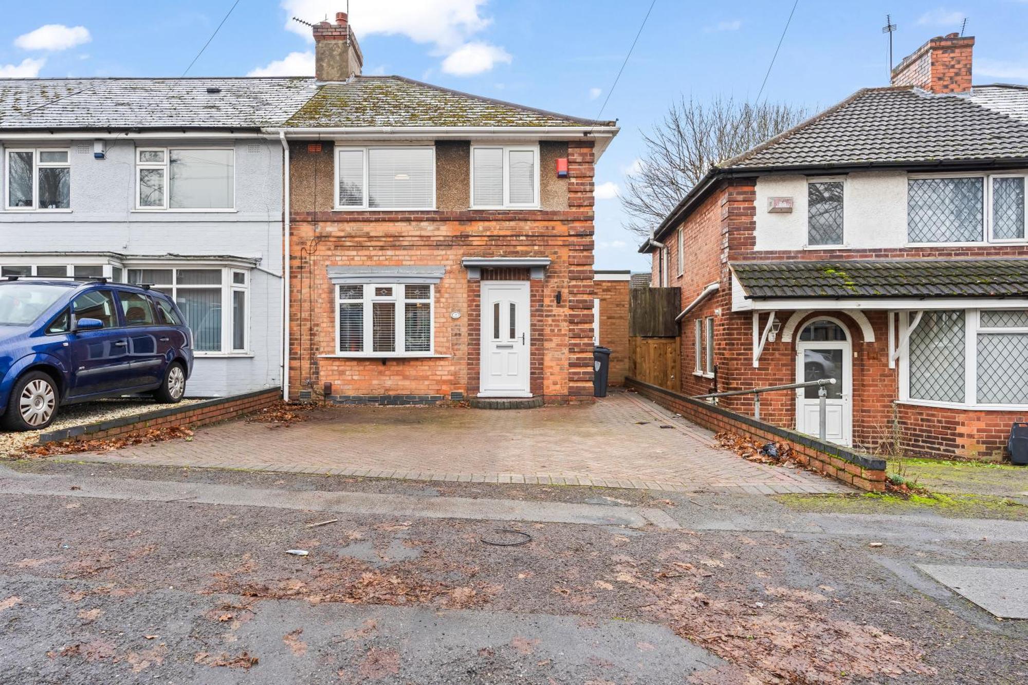 Spacious Contractor House 3 Bed B23 Free Parking & Wifi Villa