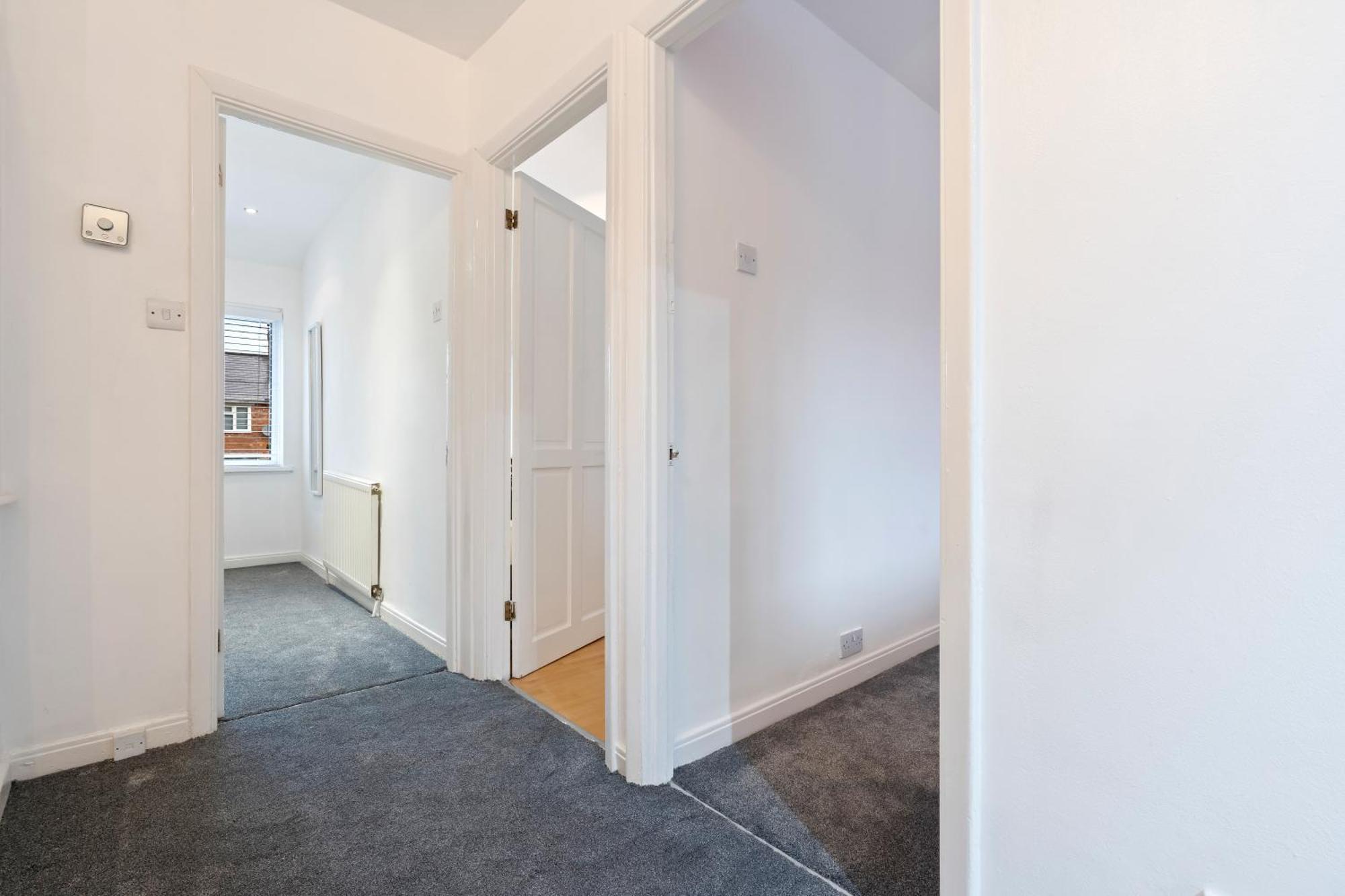 Villa Spacious Contractor House 3 Bed B23 Free Parking & Wifi