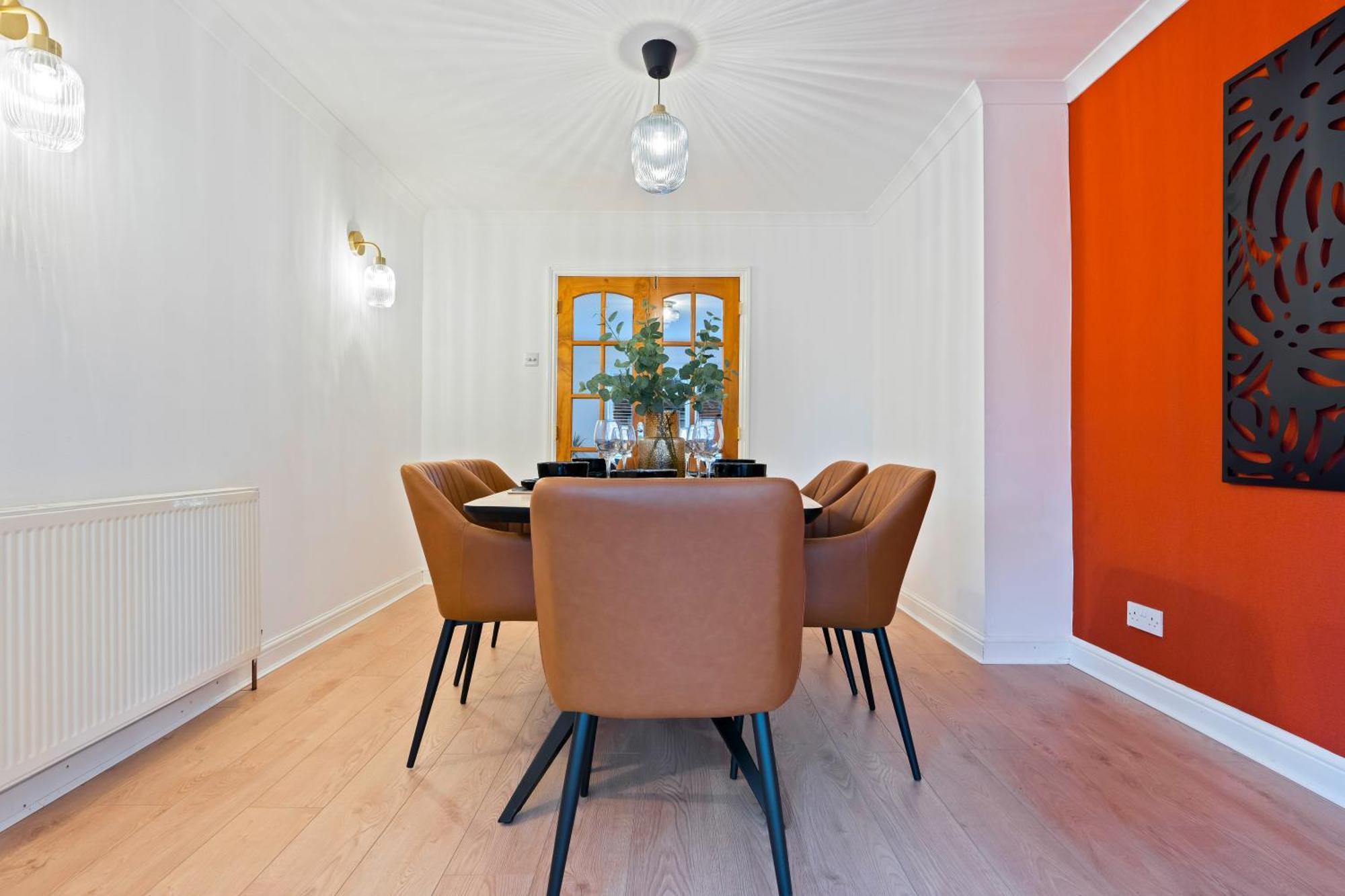 Villa Spacious Contractor House 3 Bed B23 Free Parking & Wifi Birmingham