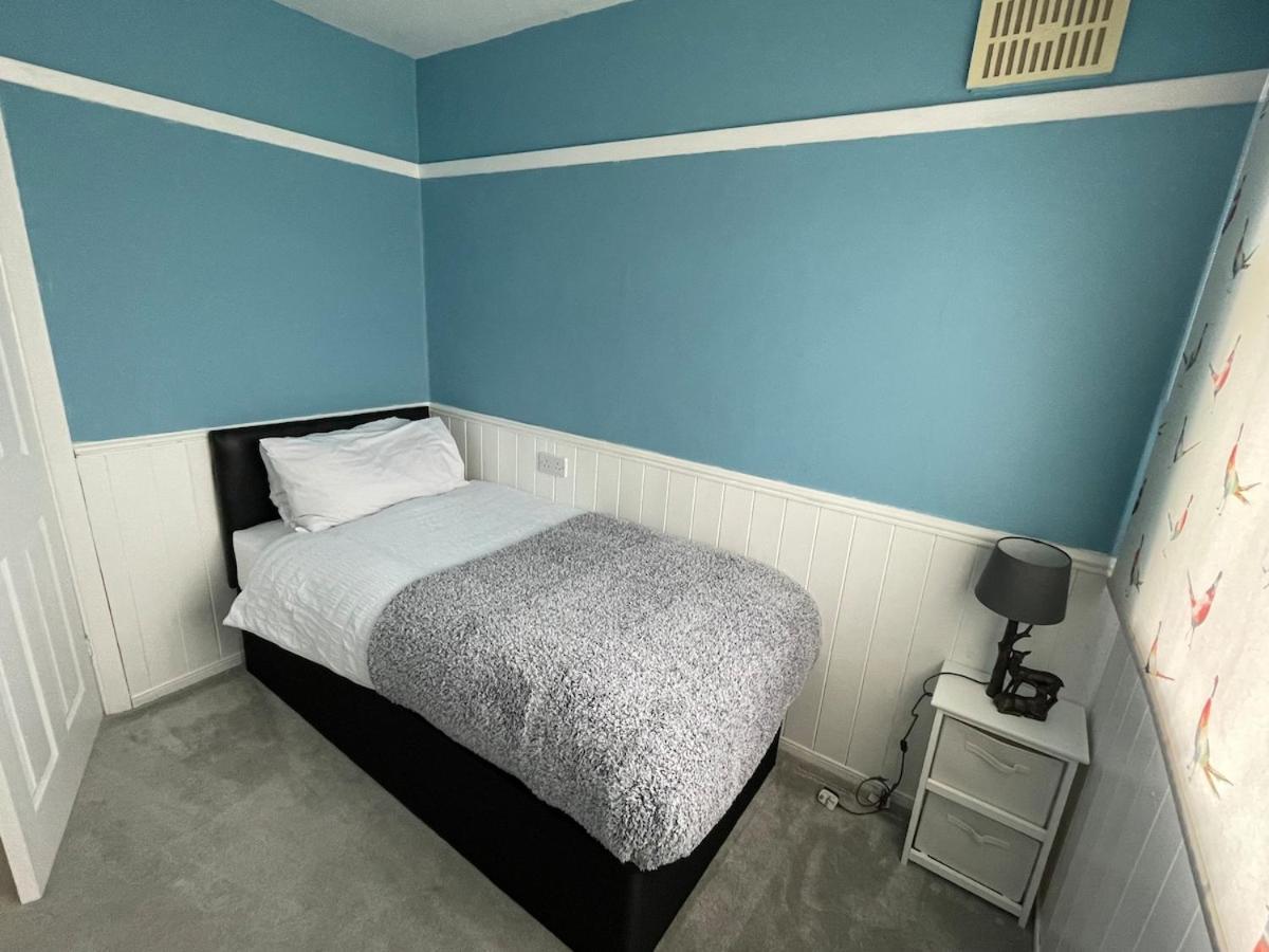 Villa Beautiful 2 Bedroom House With Big Garden & Parking Fast Wifi, And King Size Bed Birmingham