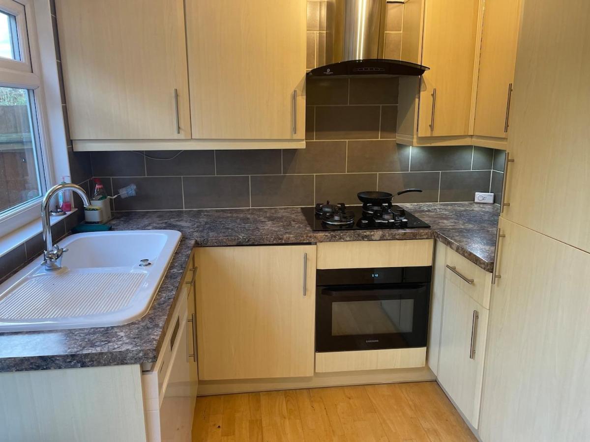 Villa Beautiful 2 Bedroom House With Big Garden & Parking Fast Wifi, And King Size Bed Birmingham