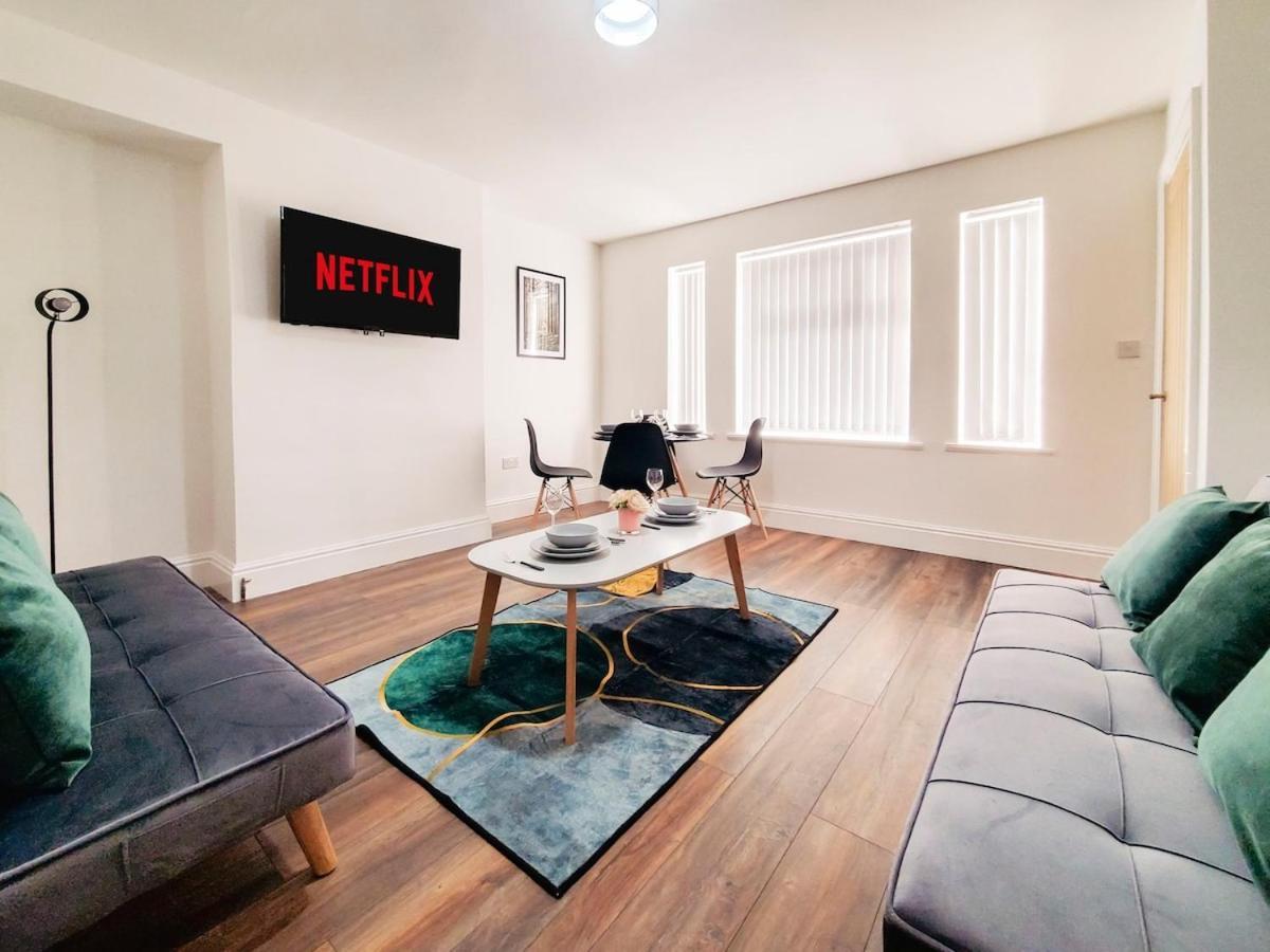 Spacious 3 Bedroom - Near Nec, Airport & Solihull Birmingham