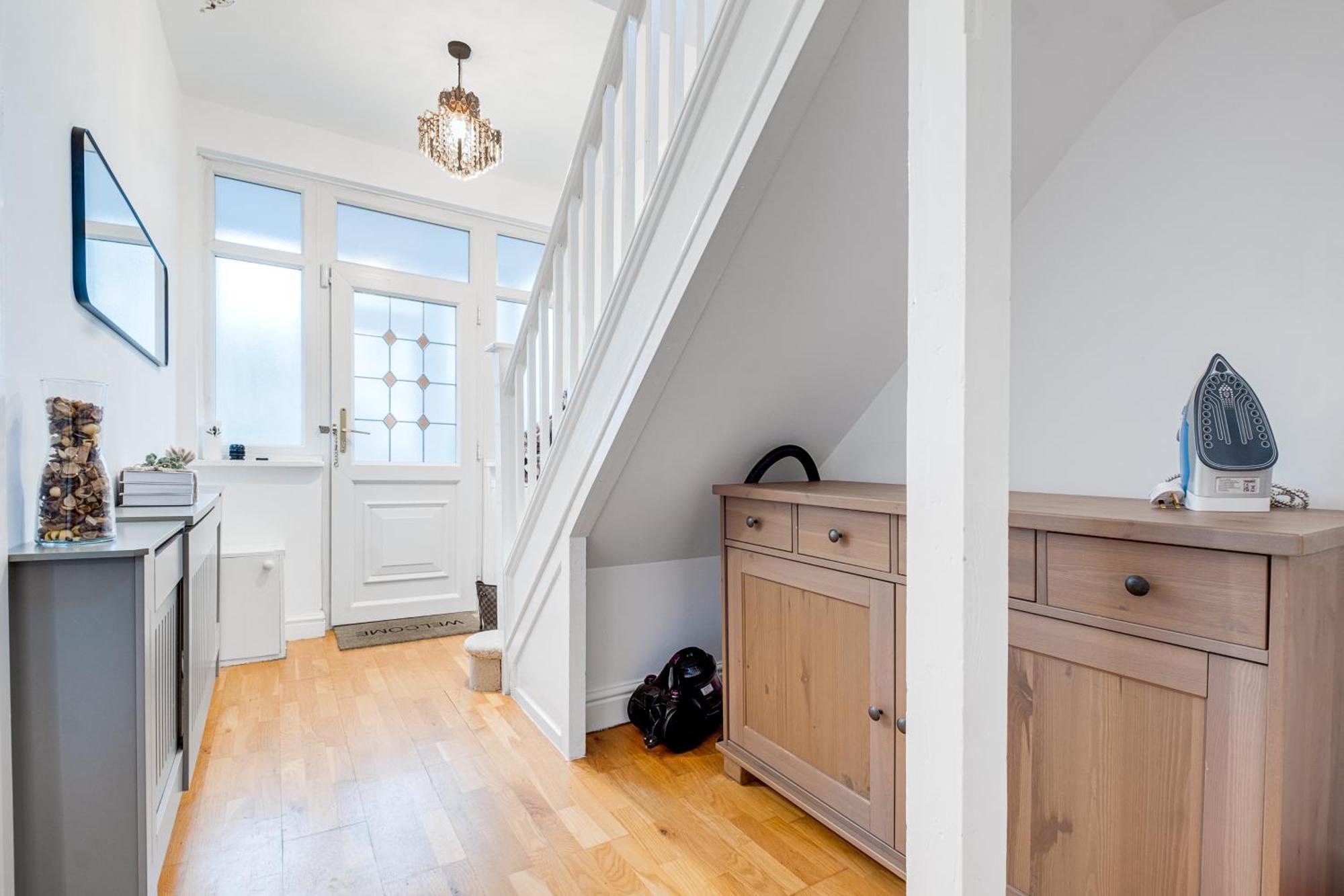 Cozy Willow-hot Tub, Sleeps9, Freeparking, Netflix Holiday home *