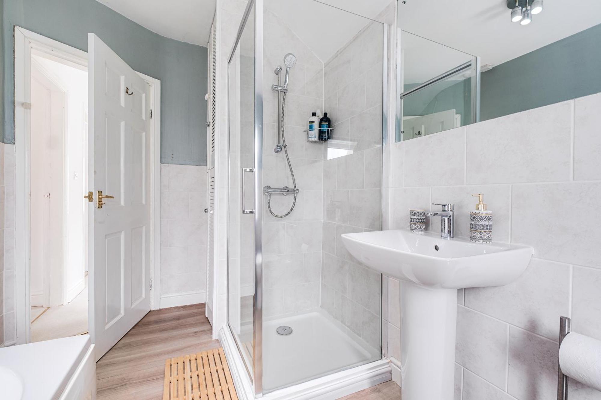 Cozy Willow-hot Tub, Sleeps9, Freeparking, Netflix Holiday home