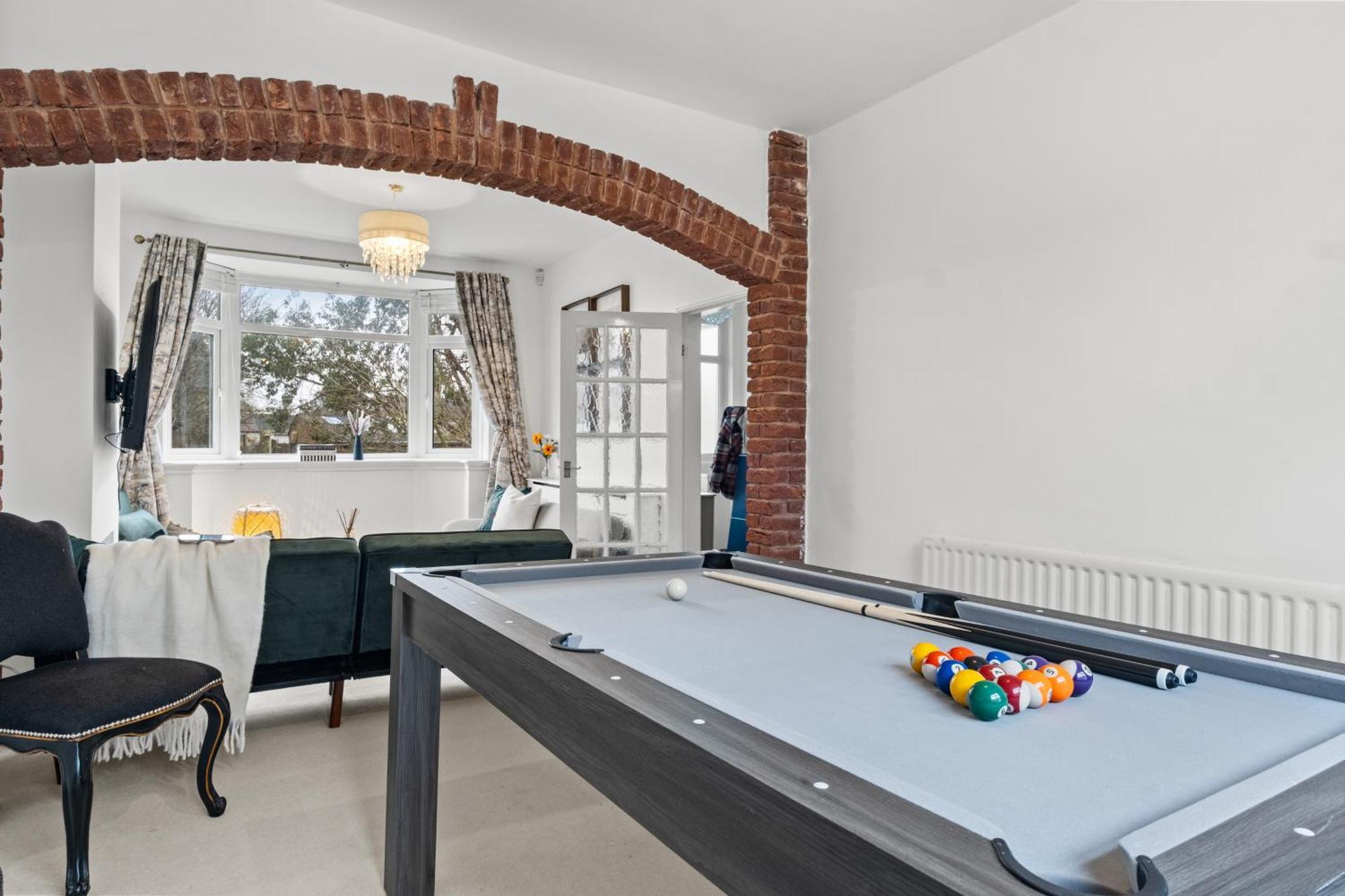 Cozy Willow-hot Tub, Sleeps9, Freeparking, Netflix *