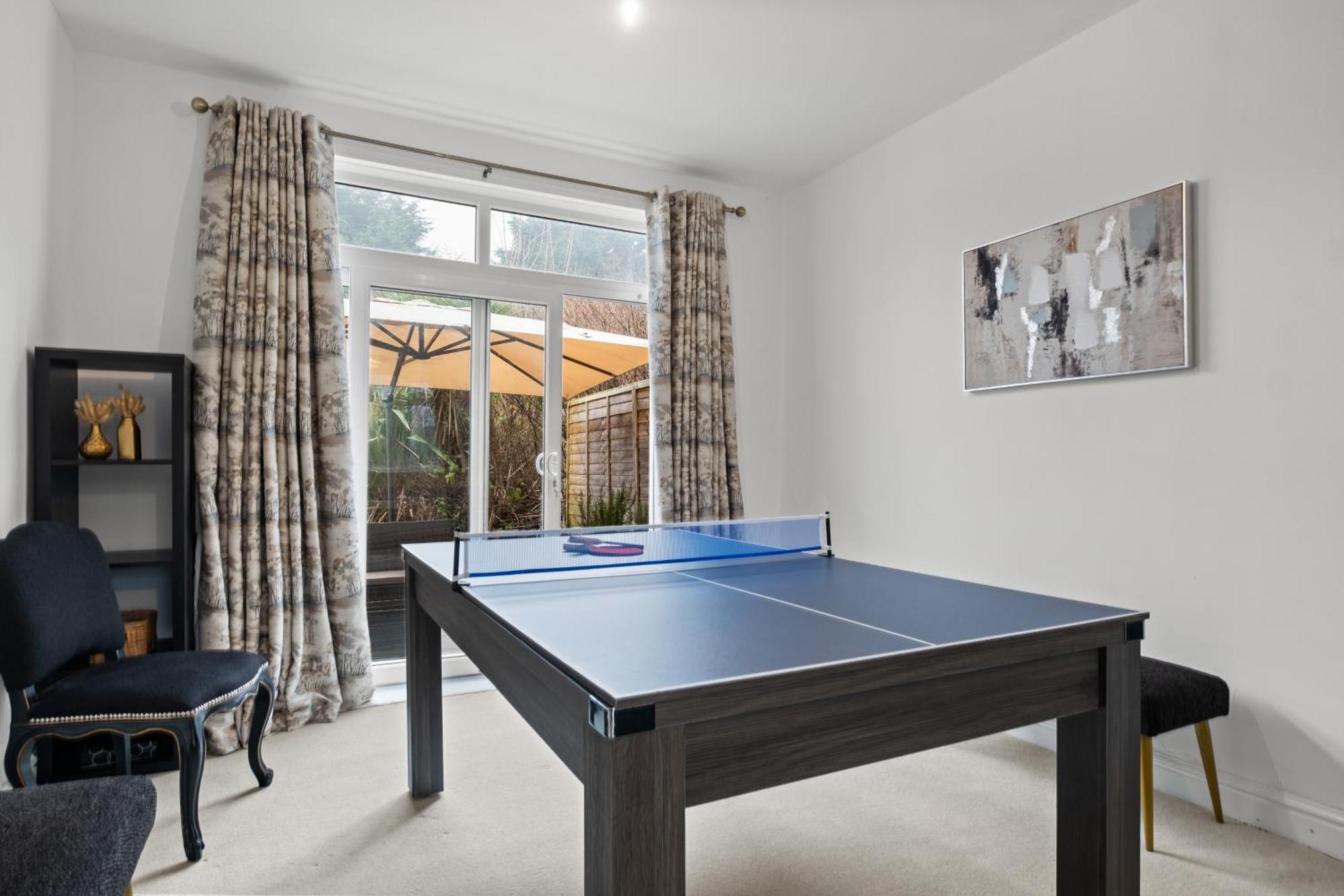 Cozy Willow-hot Tub, Sleeps9, Freeparking, Netflix * Birmingham