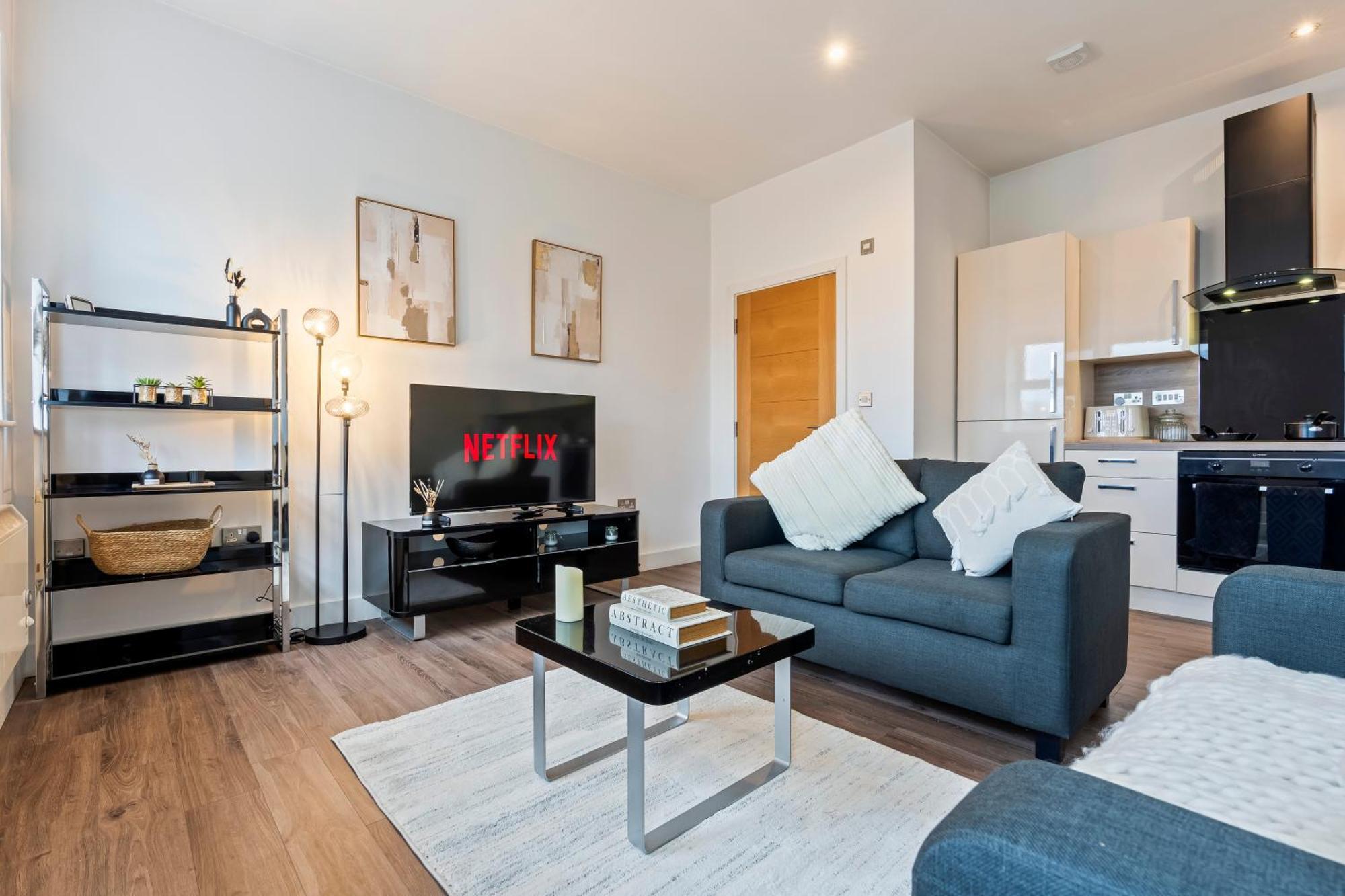Modern Jq Apartment Birmingham