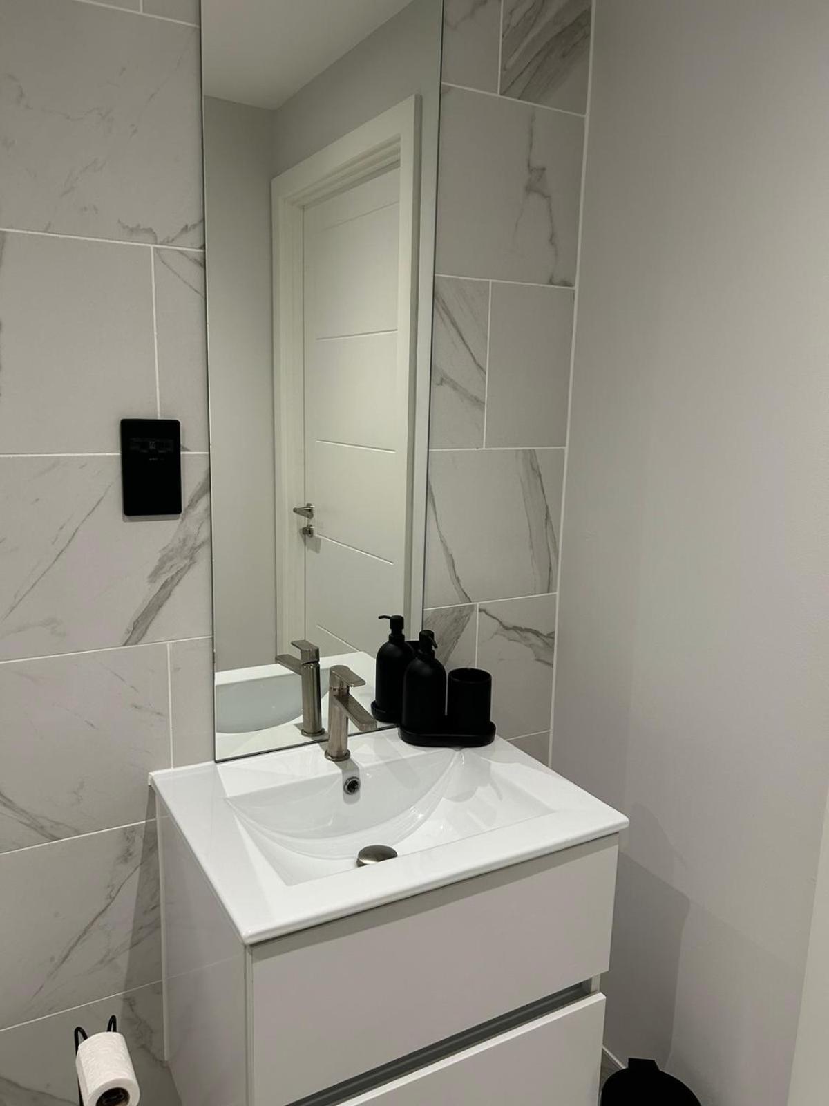 2 Bed 2 Bath In Digbeth Birmingham