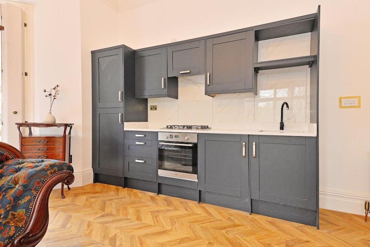 Superb Studio Flat 5 Minutes From City Centre Apartment Birmingham