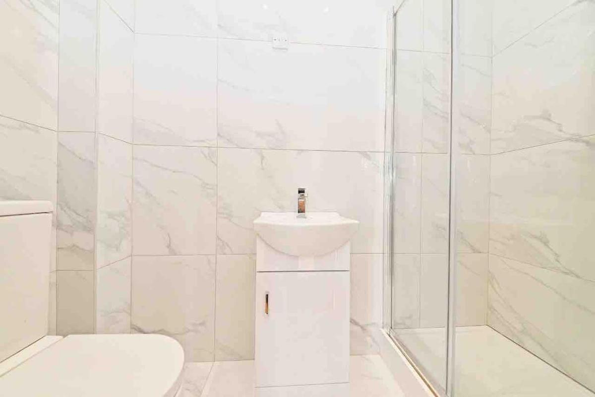 Superb Studio Flat 5 Minutes From City Centre