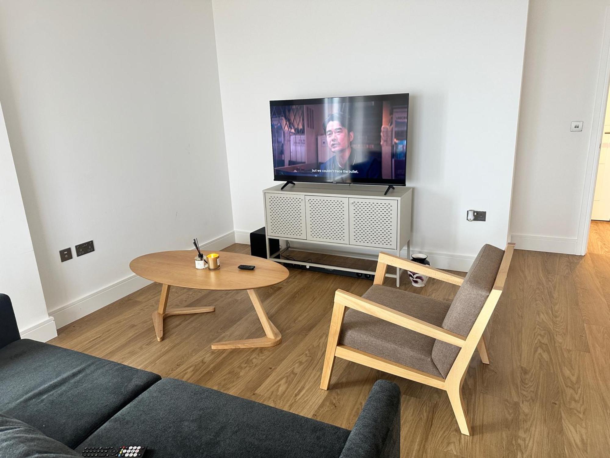 - Cozy 2 Bed - Sleeps 4 Apartment