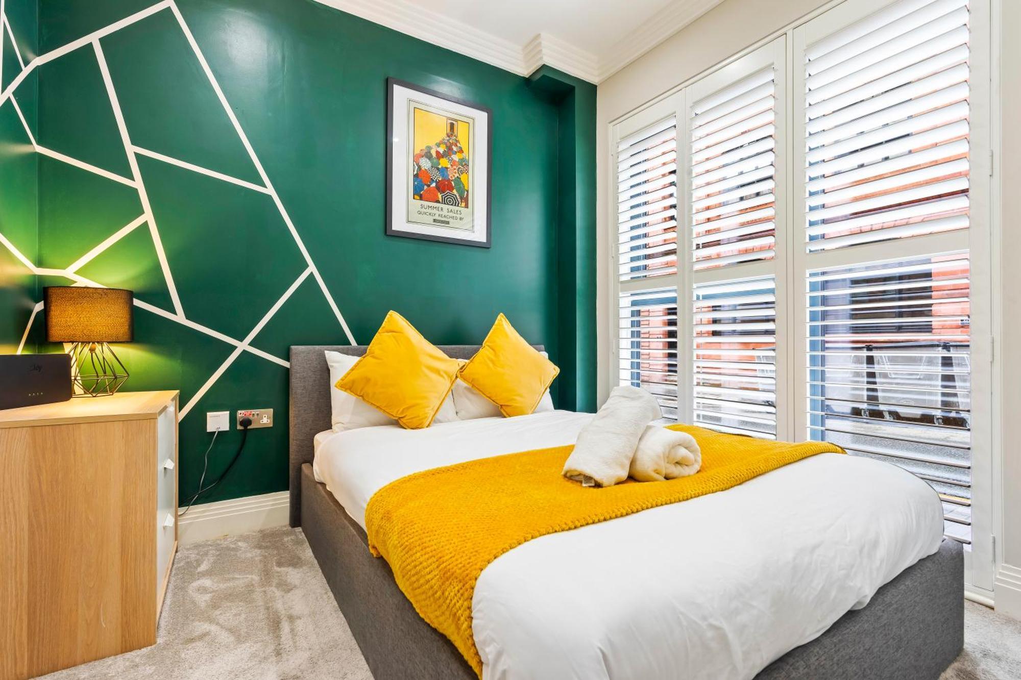 Luxurious 3 Bed Townhouse Bham Centre Holiday home *