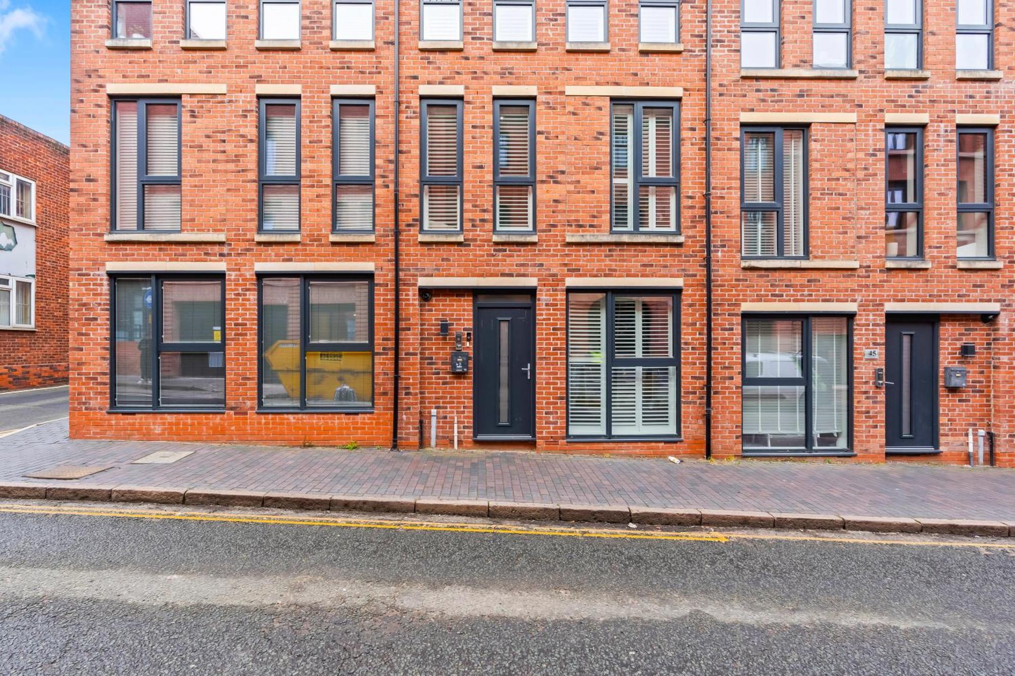 Luxurious 3 Bed Townhouse Bham Centre Holiday home Birmingham