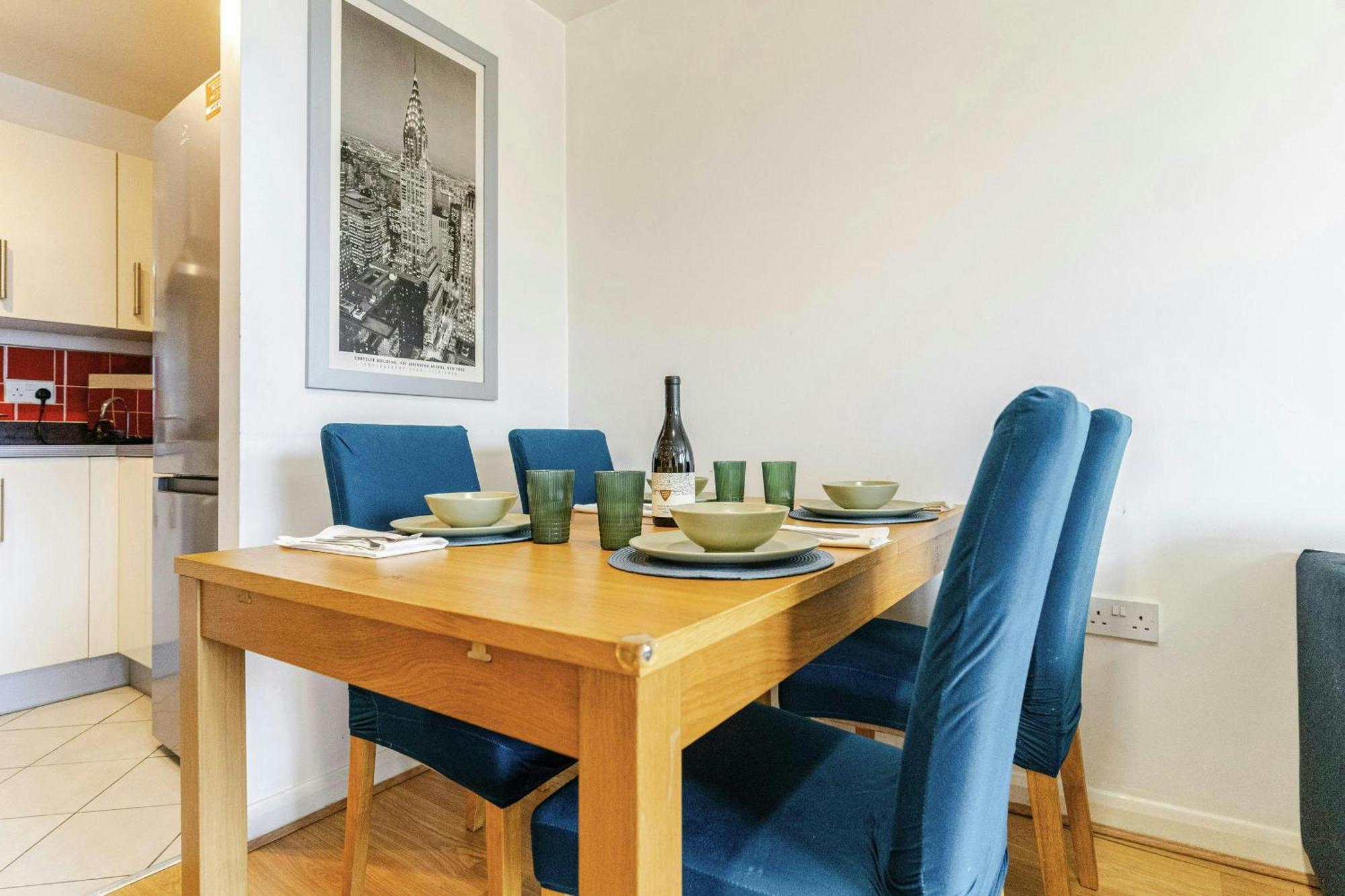 2bed,2bath, Balcony Near New Street, Mailbox & Canals At Skyline
