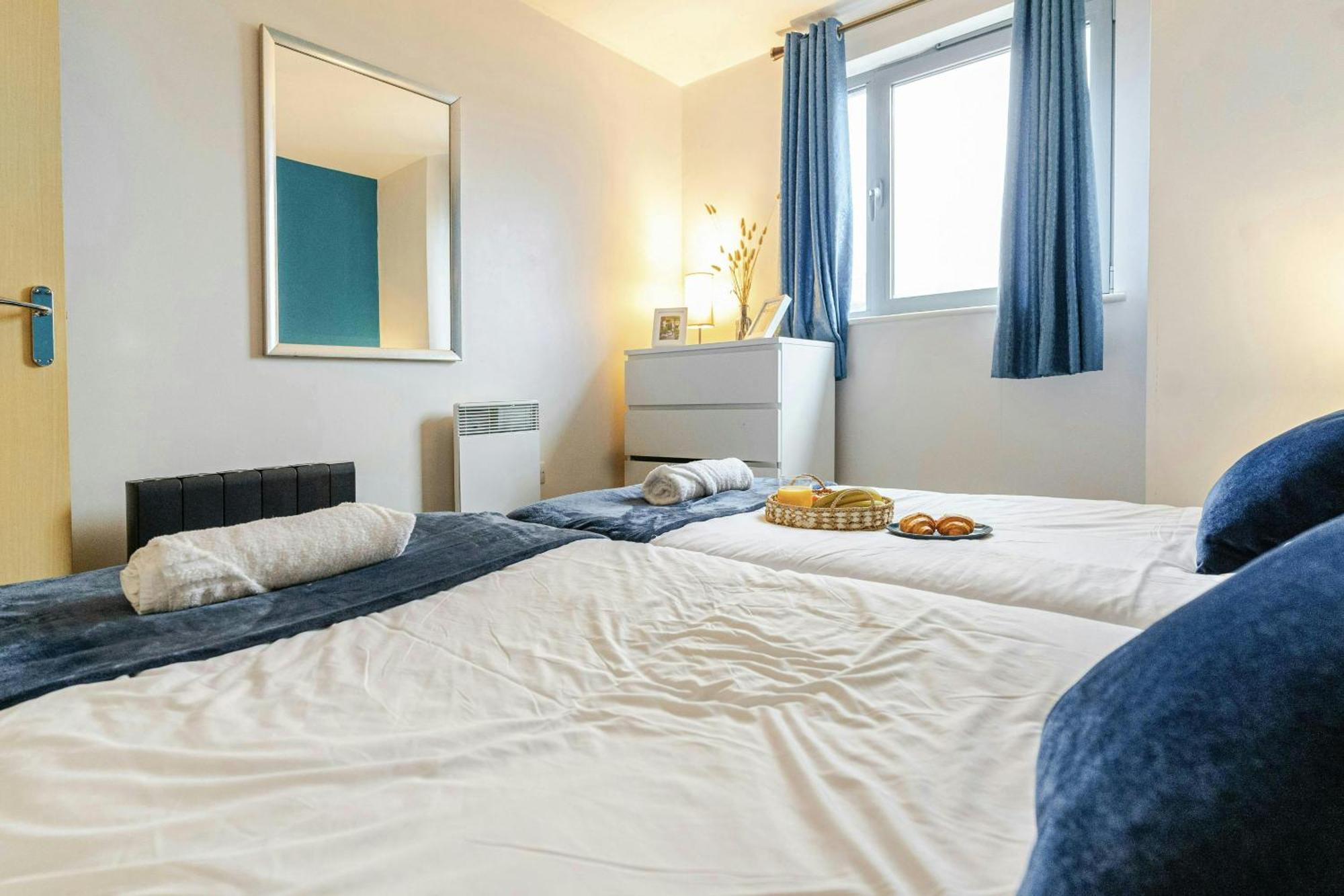 2bed,2bath, Balcony Near New Street, Mailbox & Canals At Skyline Birmingham