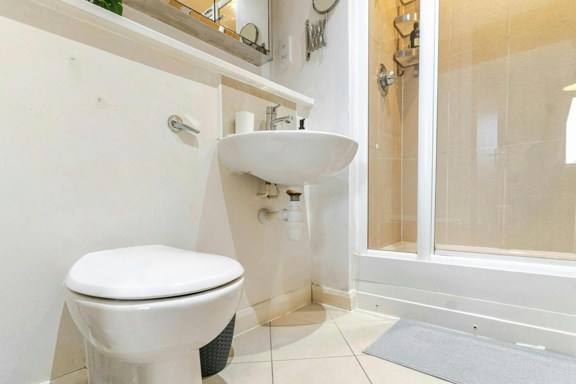 2bed,2bath, Balcony Near New Street, Mailbox & Canals At Skyline Apartment Birmingham