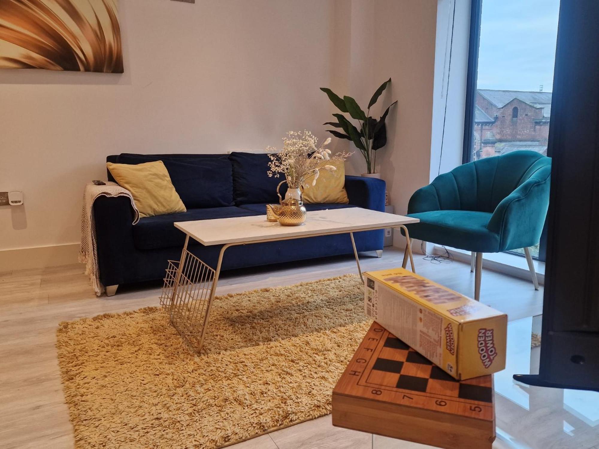 2 Bed Luxury Centre Flat * Birmingham