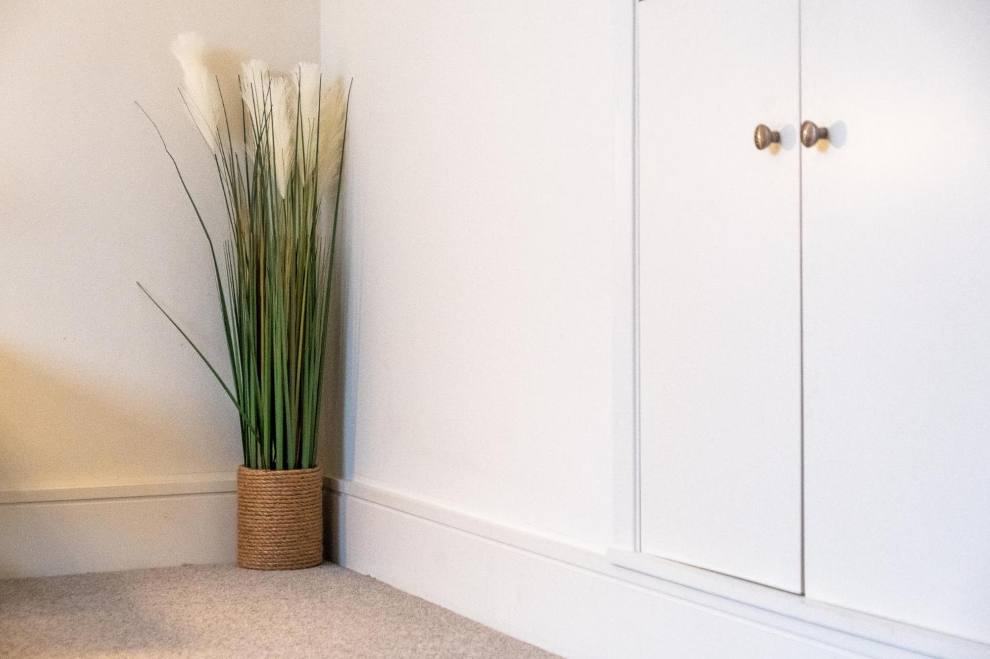 Osbourne House Pink 2 Bed, 2 And Half Bath Birmingham