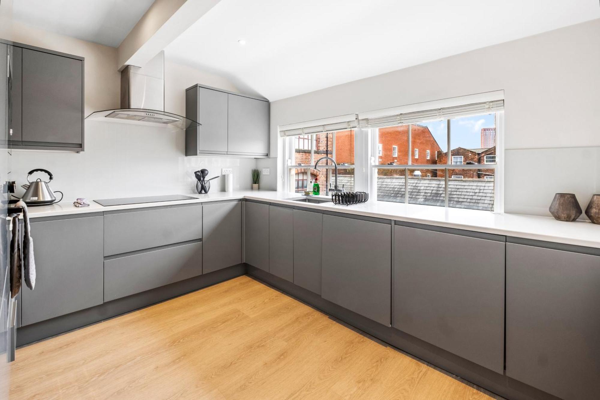Osbourne House Pink 2 Bed, 2 And Half Bath * Birmingham