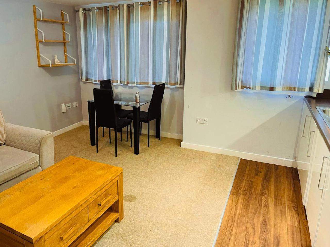 Soulful 2-bed 2-bath With Parking, Ultra Quite Atmosphere Birmingham