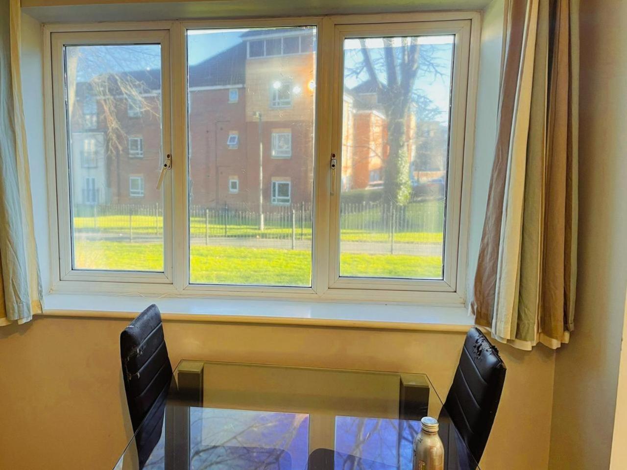 Soulful 2-bed 2-bath With Parking, Ultra Quite Atmosphere Apartment *