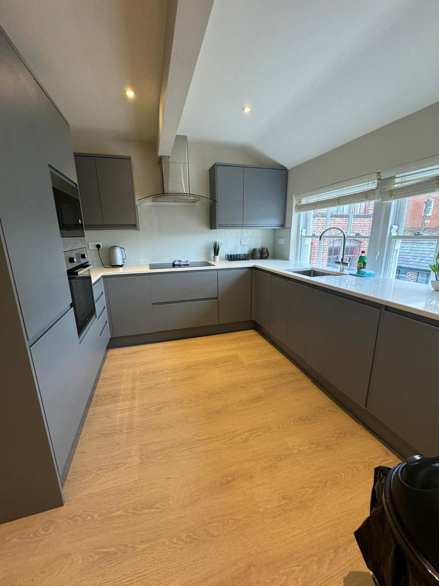 Osbourne House Pink 2 Bed, 2 And Half Bath Birmingham