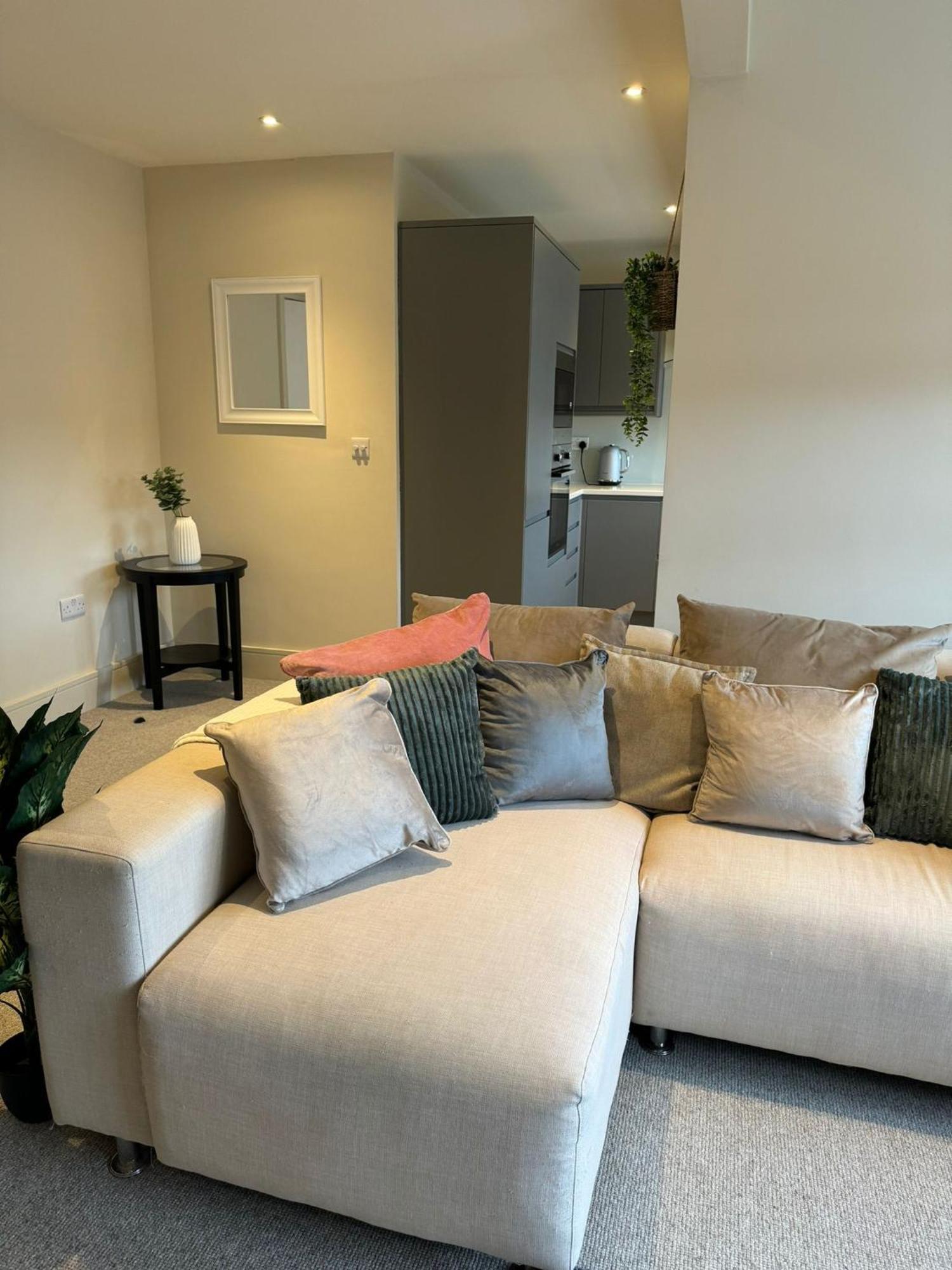 Apartment Osbourne House Pink 2 Bed, 2 And Half Bath *