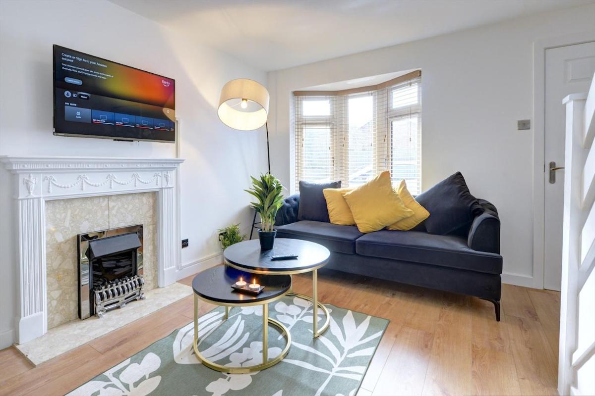 Holiday home Luxurious For Long Term