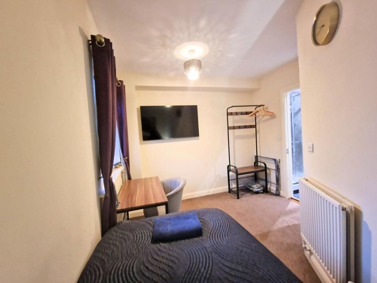 Guest house Yardley *