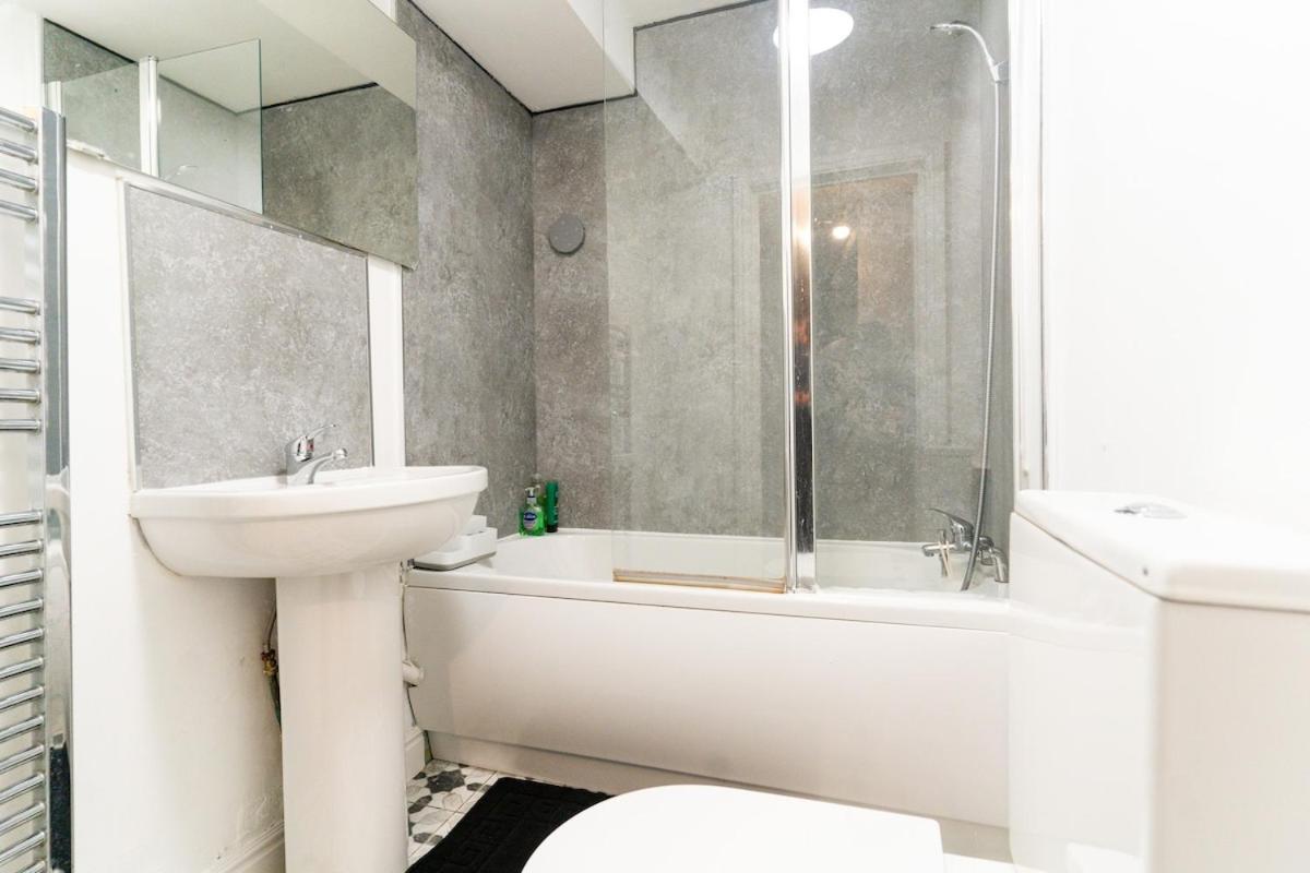 2-bed Flat In Edgebaston Birmingham