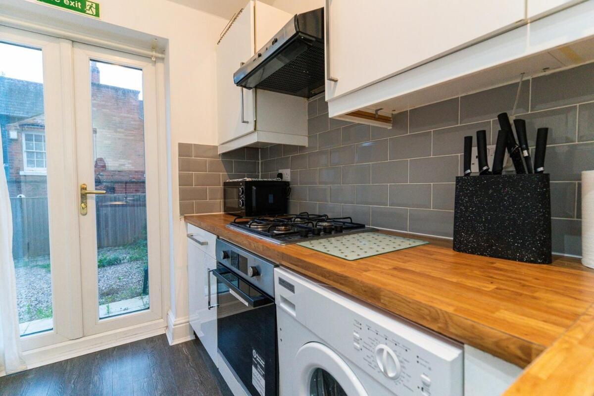 Apartment 2-bed Flat In Edgebaston Birmingham