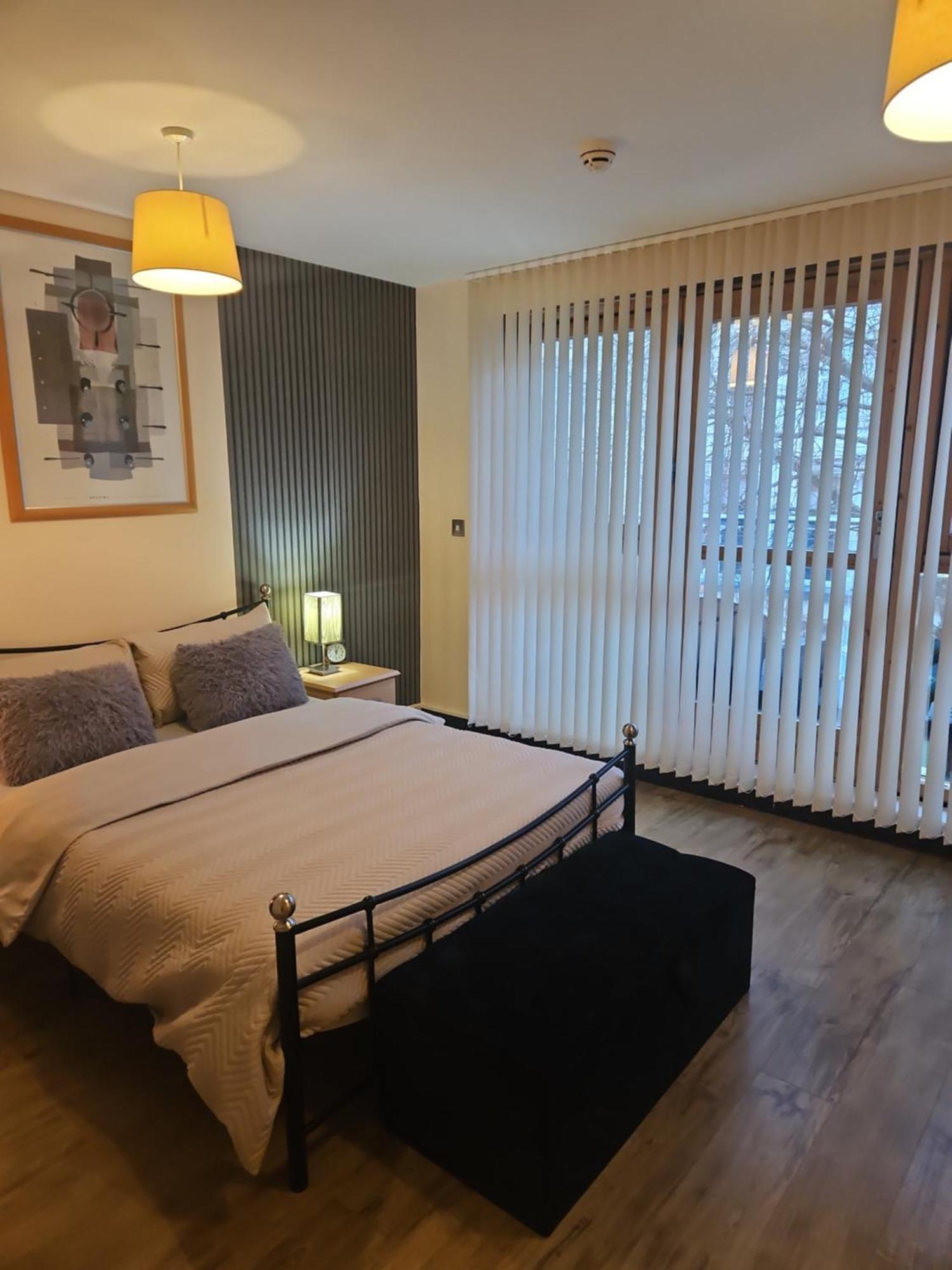 Luxury New Street Apartment *