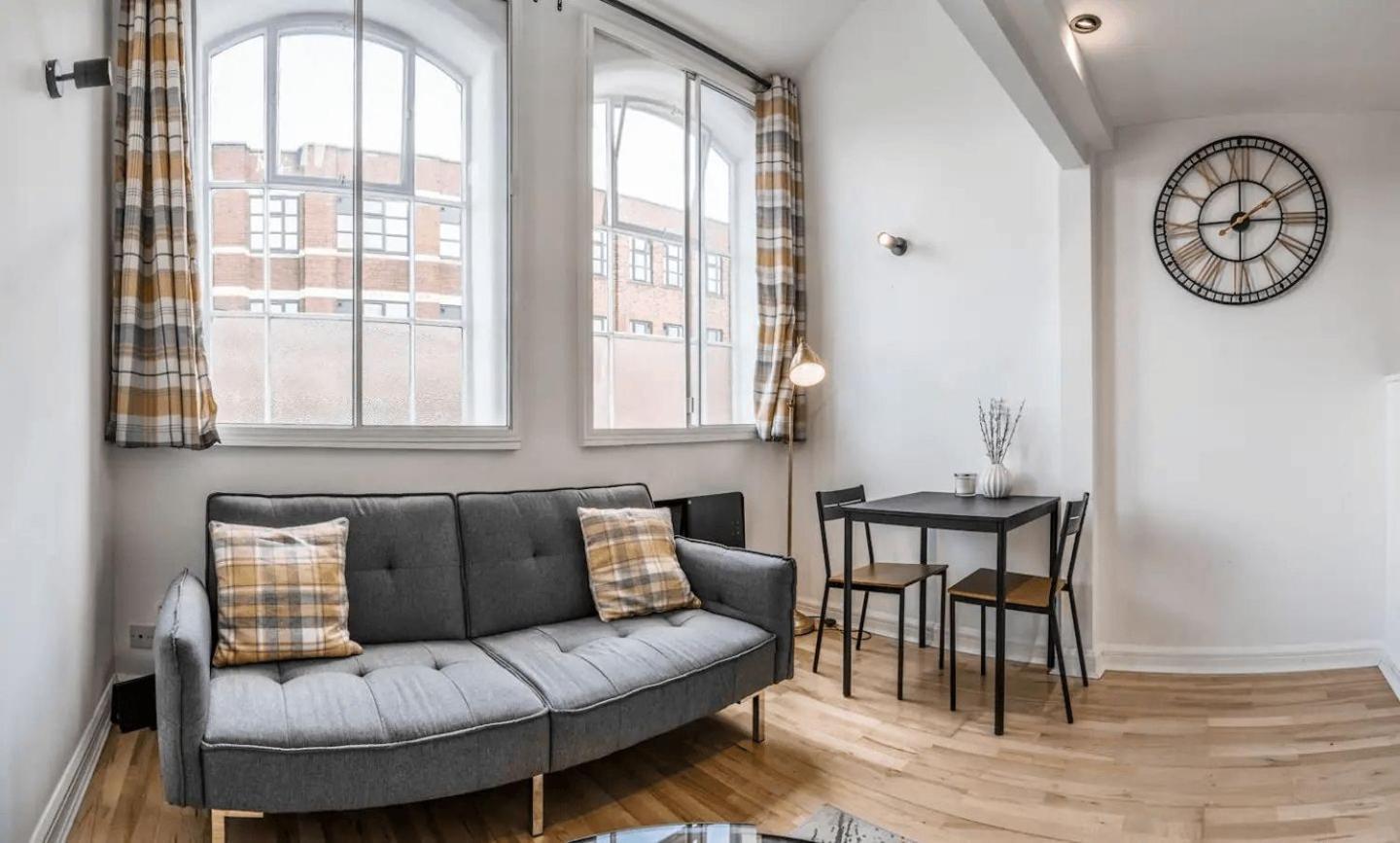 Apartment At 41 Bradford Street