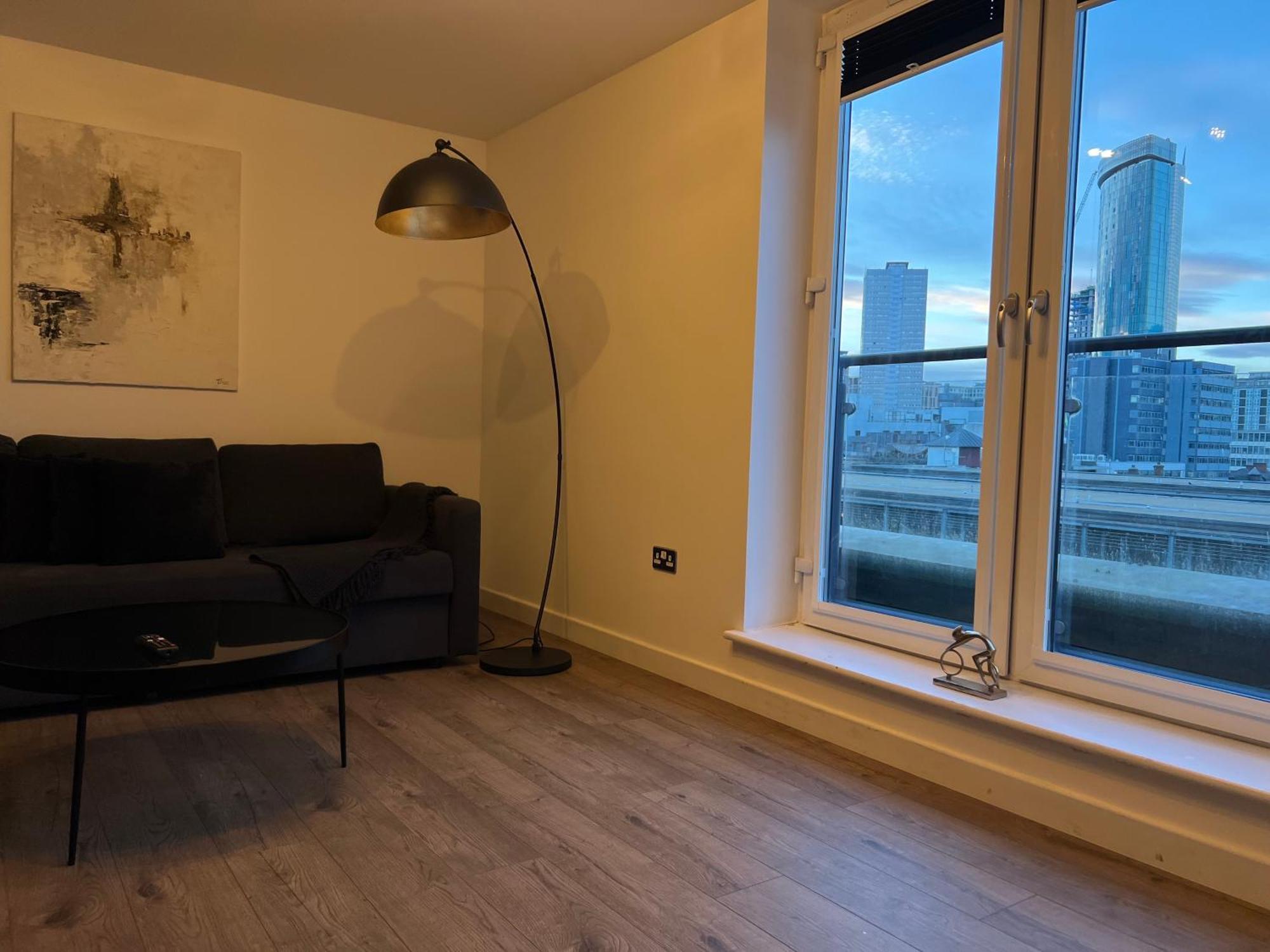 2 Bedroom Penthouse View * Birmingham