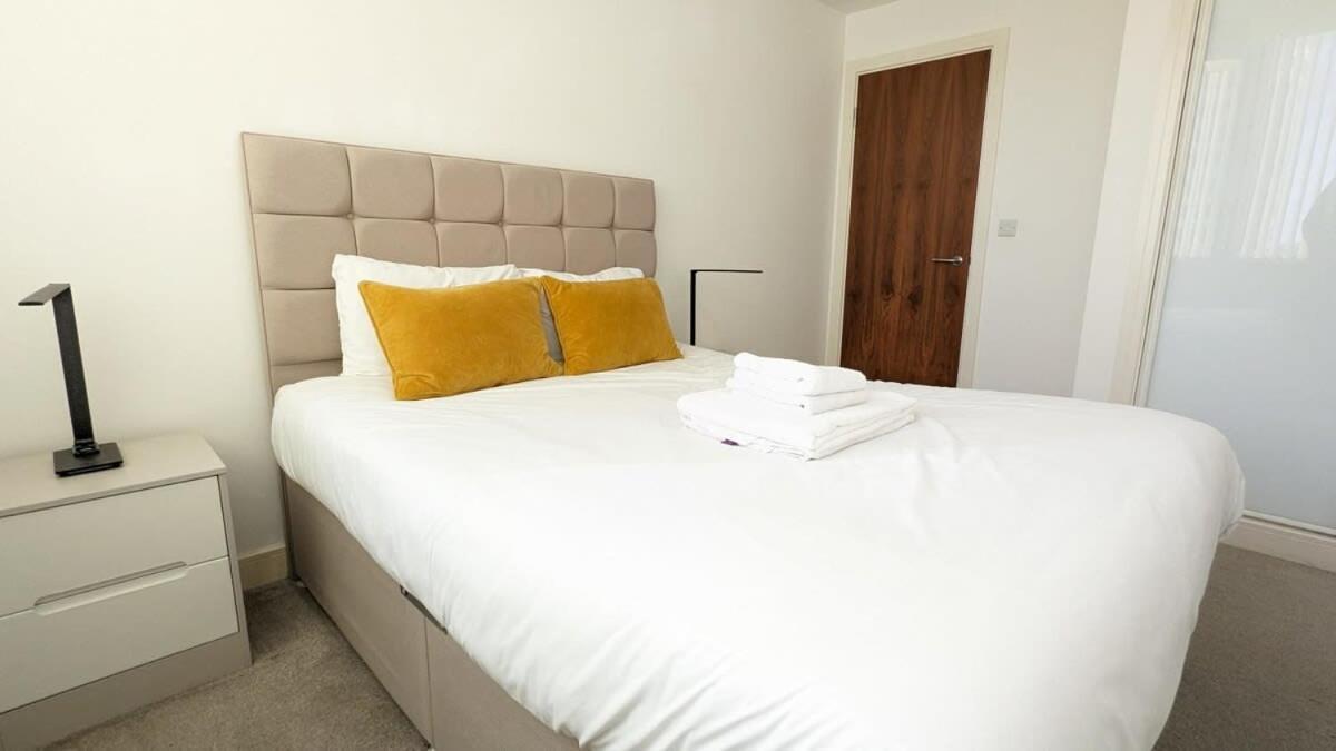 Modern 1 Bed In Bmh - Good Fit For Business Traveller * Birmingham