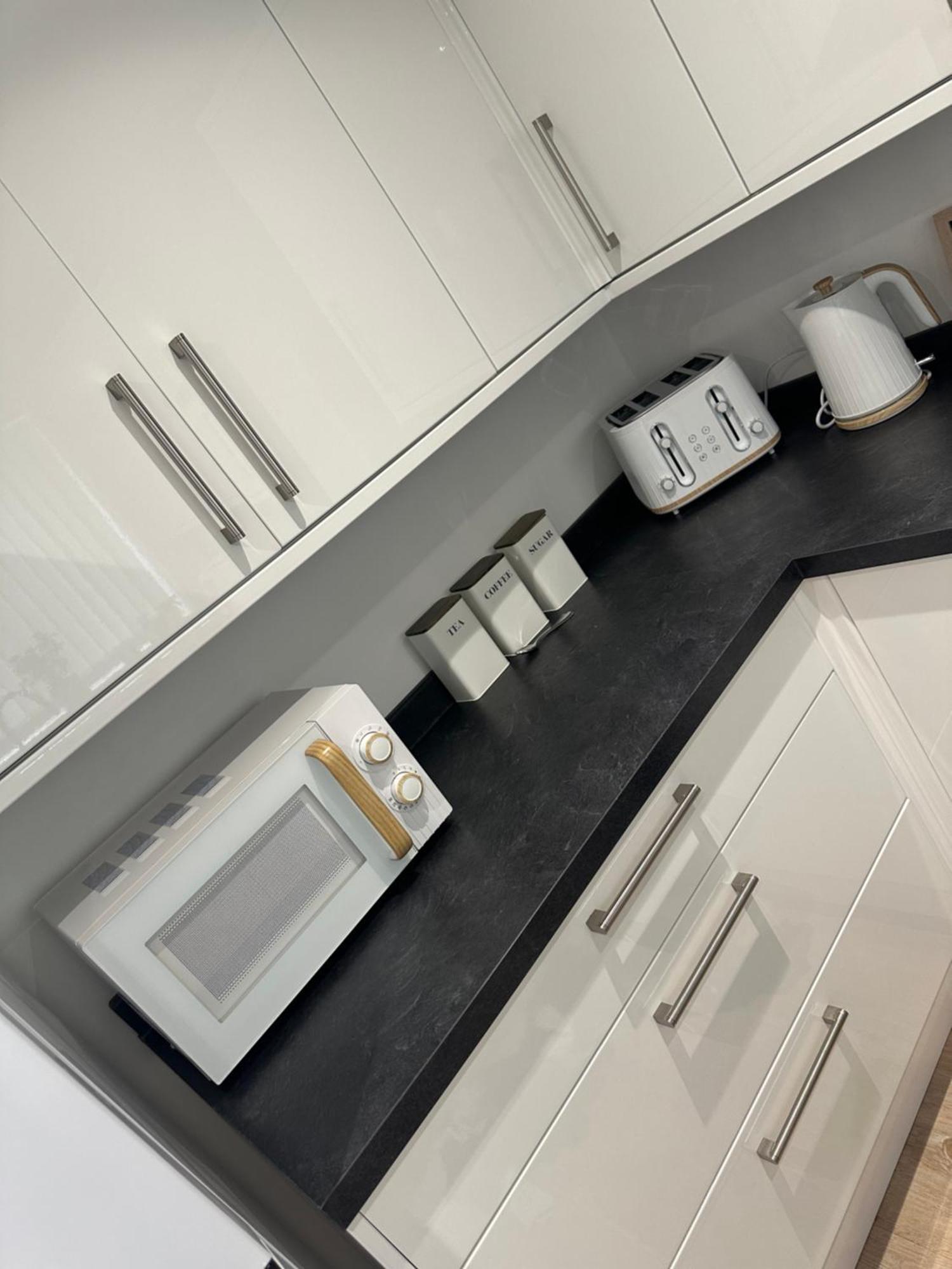 Cosy 2 Bed House Near Airport & Nec