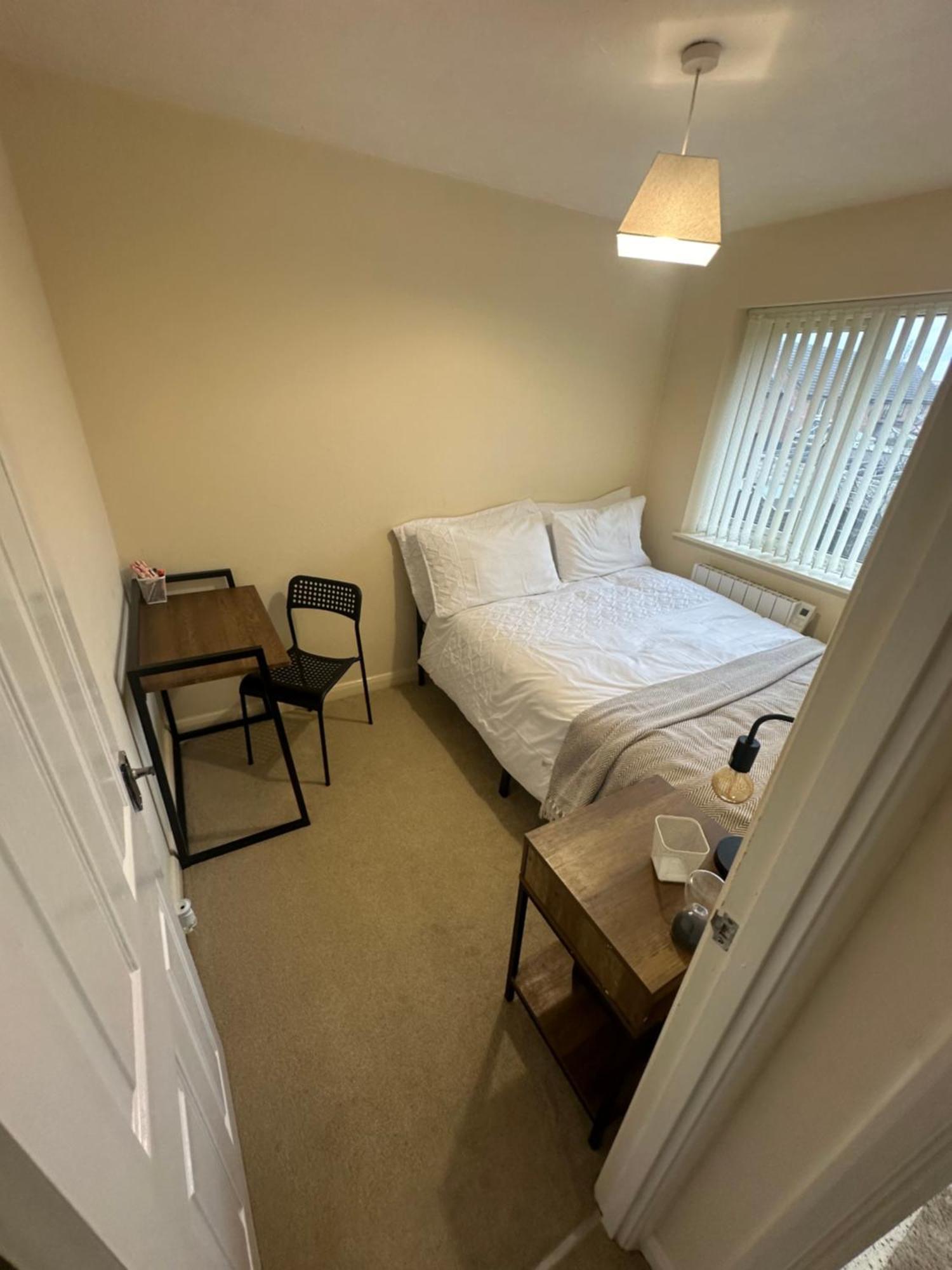 Cosy 2 Bed House Near Airport & Nec Holiday home Birmingham