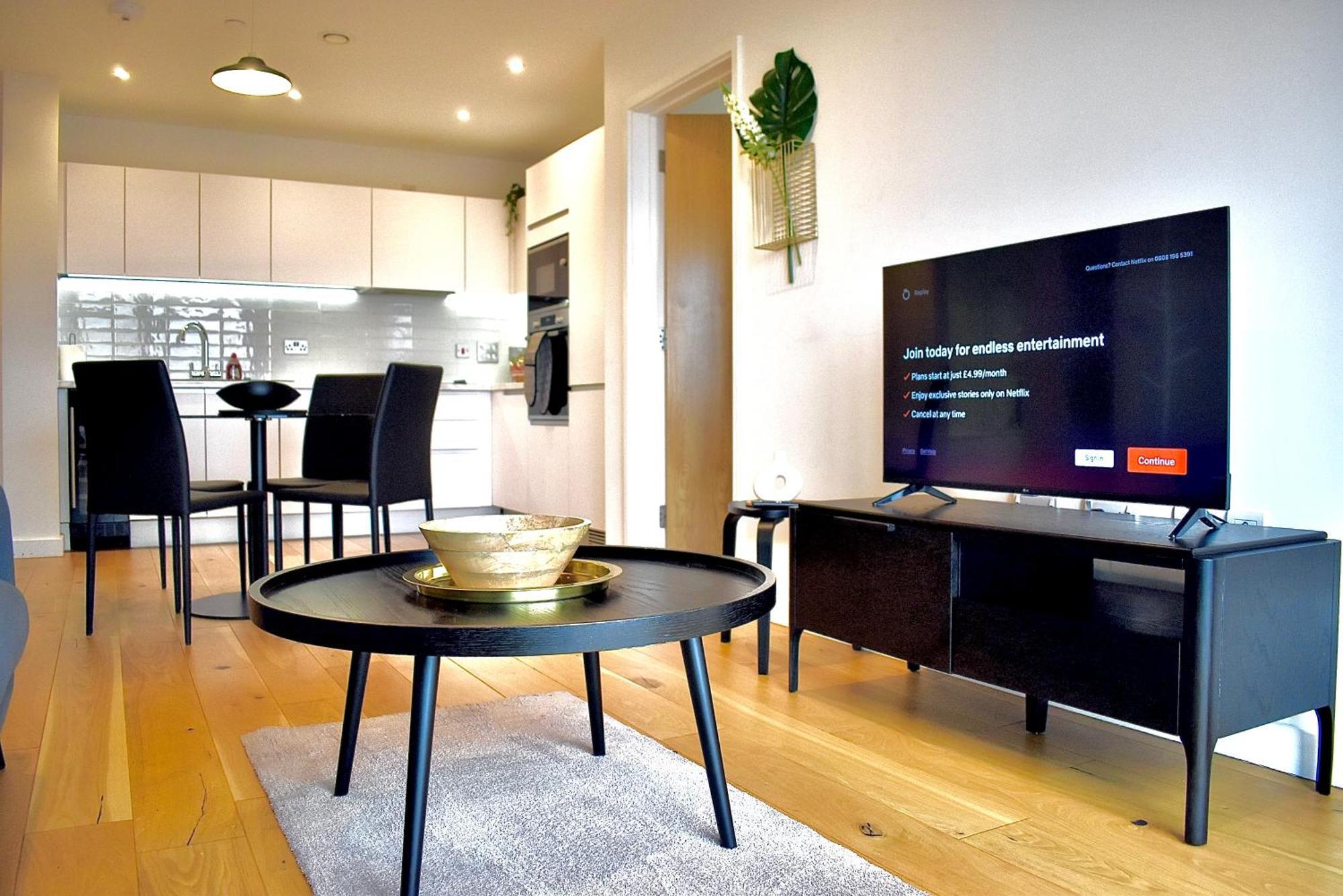 2 Bedroom Luxury Penthouse Centre! Free Parking On Site Apartment Birmingham